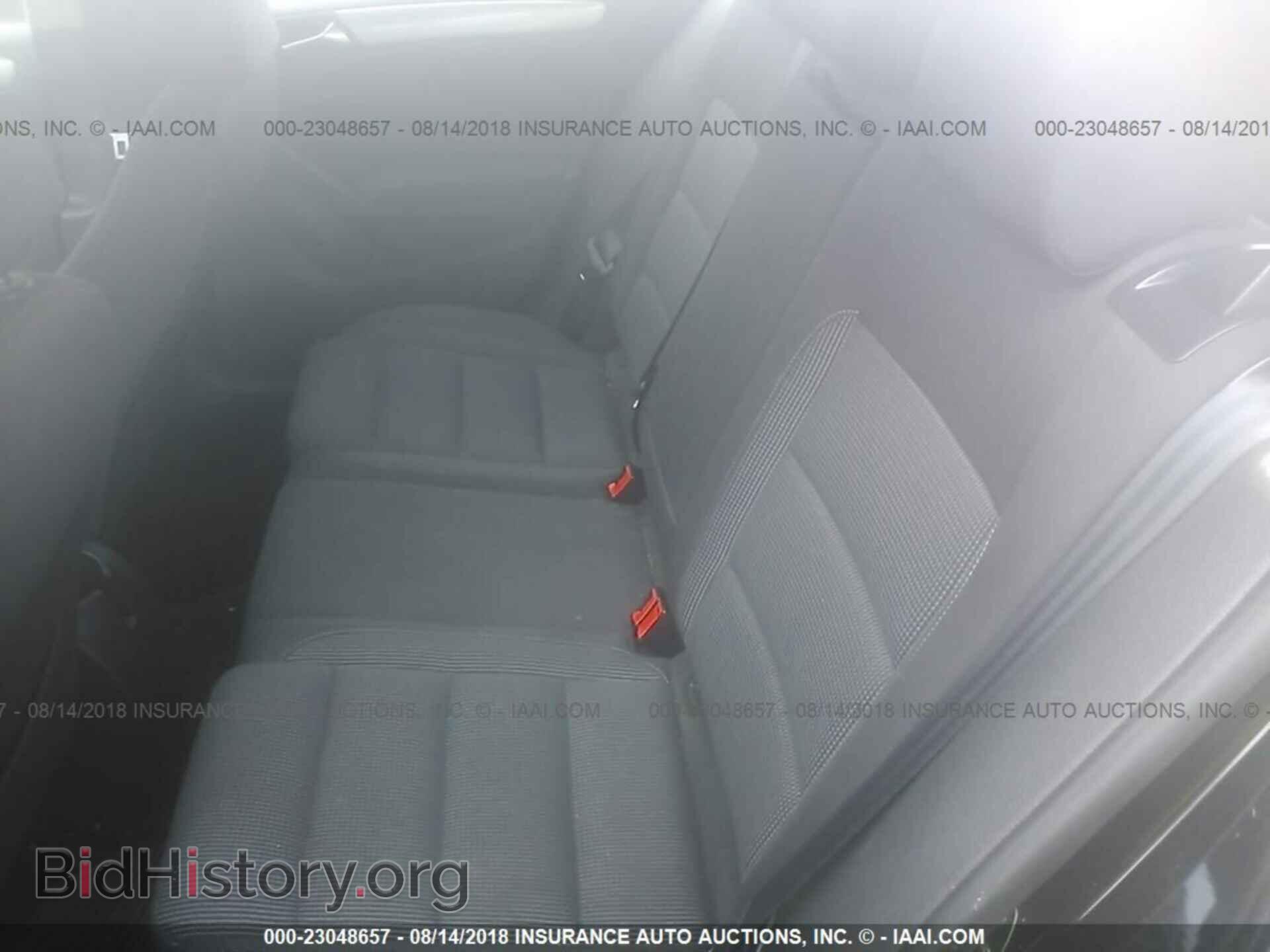 2011 Volkswagen Golf - VIN: WVWDB7AJ6BW090587 - Фото 8