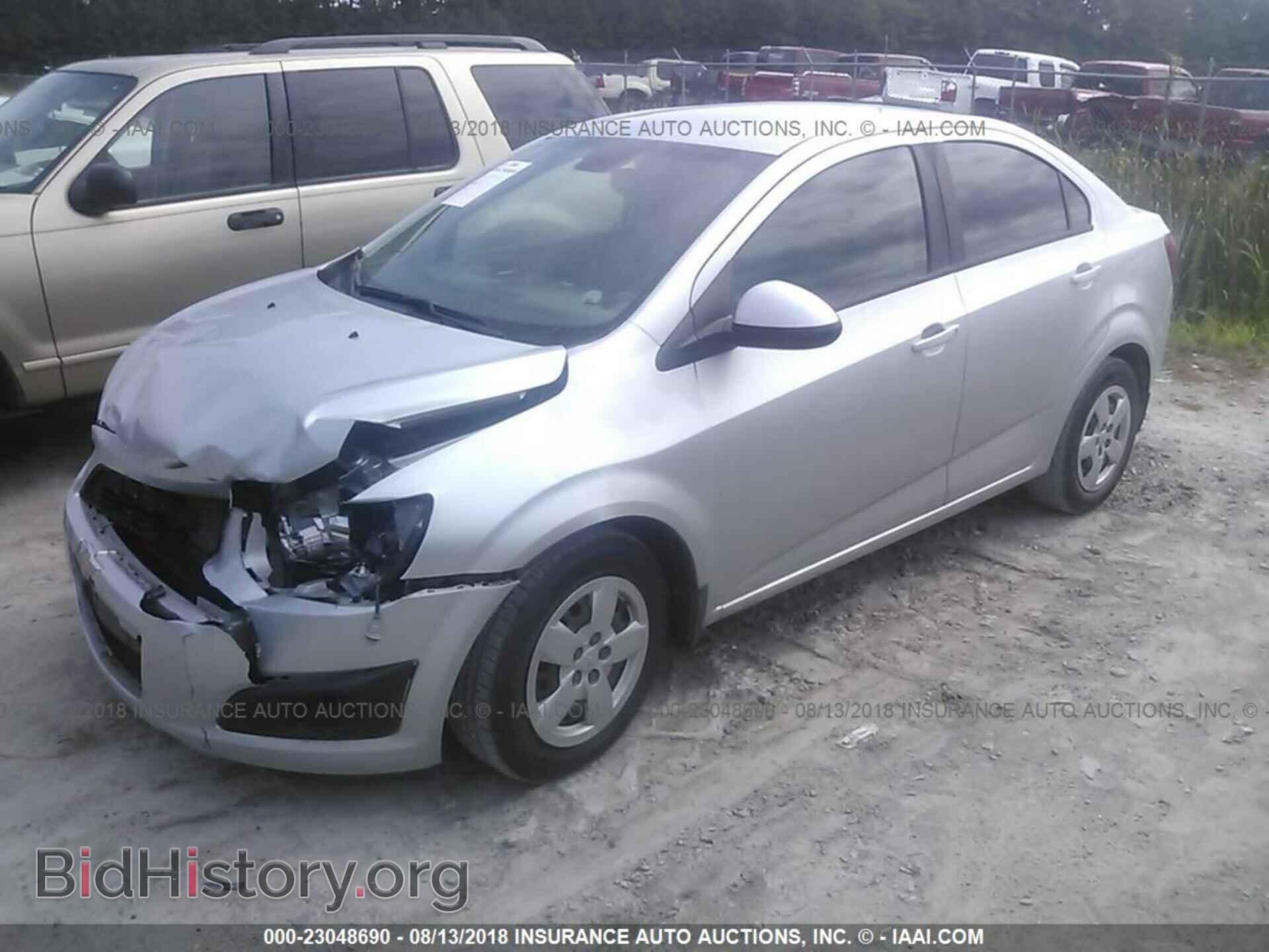 2013 Chevrolet Sonic - VIN: 1G1JA5SH4D4240046 - Фото 2