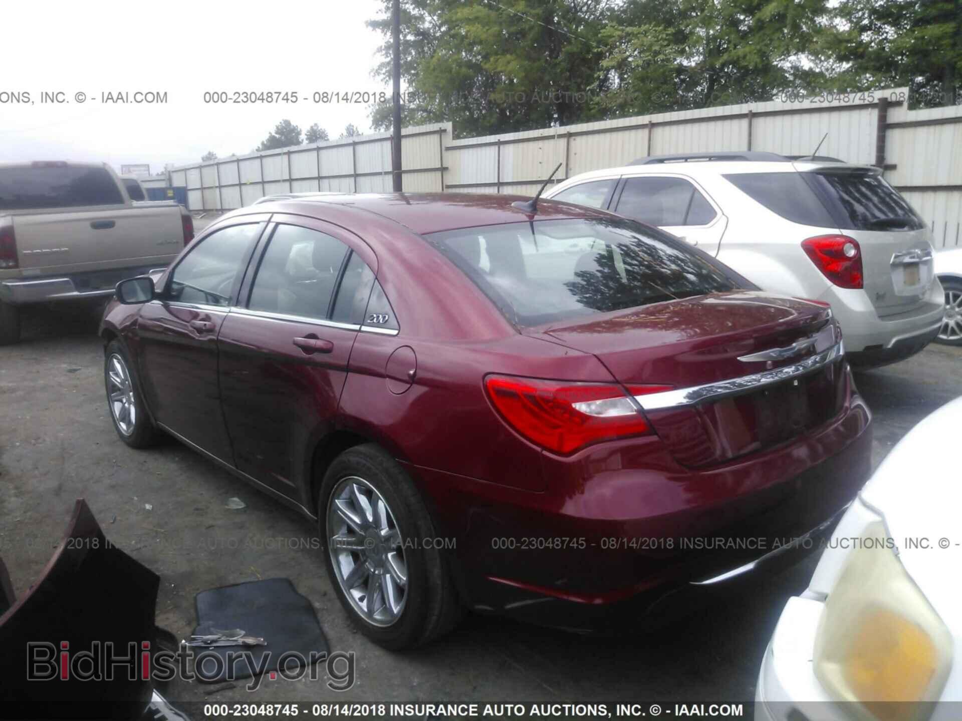 2013 Chrysler 200 - VIN: 1C3CCBAB6DN622597 - Фото 3