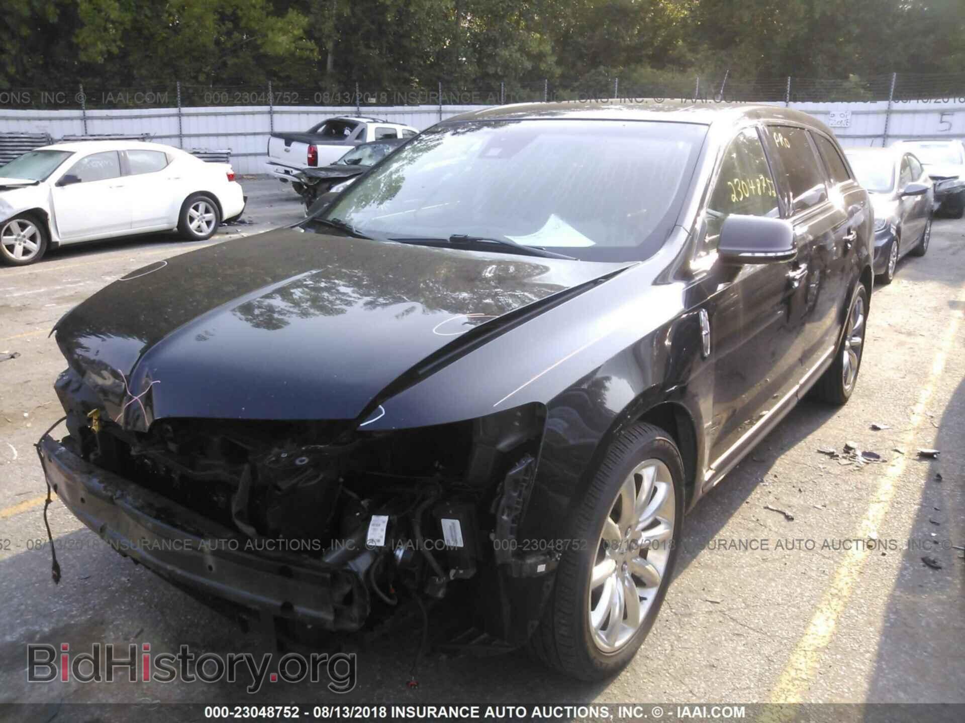 2011 Lincoln Mkt - VIN: 2LMHJ5AR2BBJ54267 - Фото 2