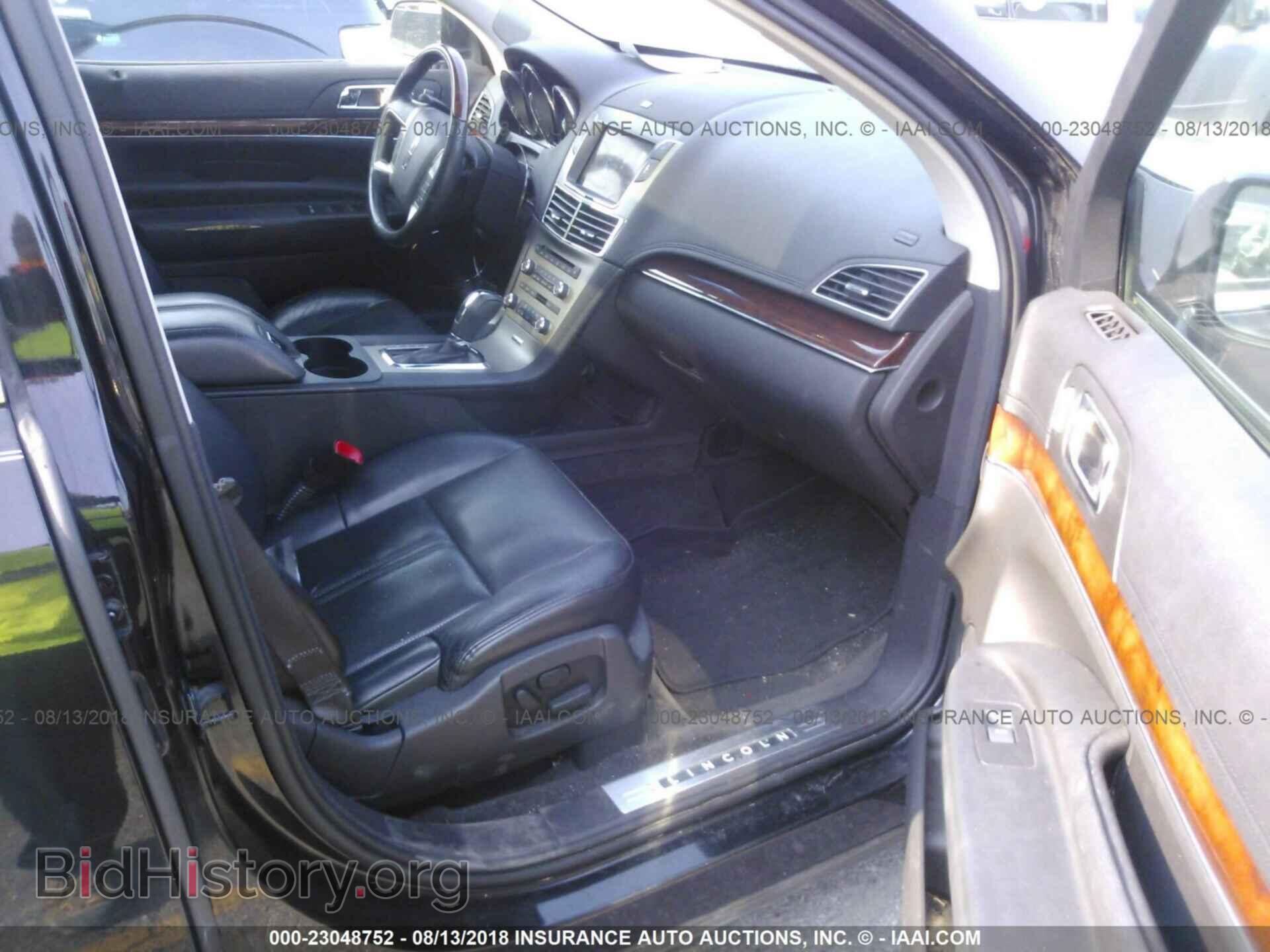 2011 Lincoln Mkt - VIN: 2LMHJ5AR2BBJ54267 - Фото 5