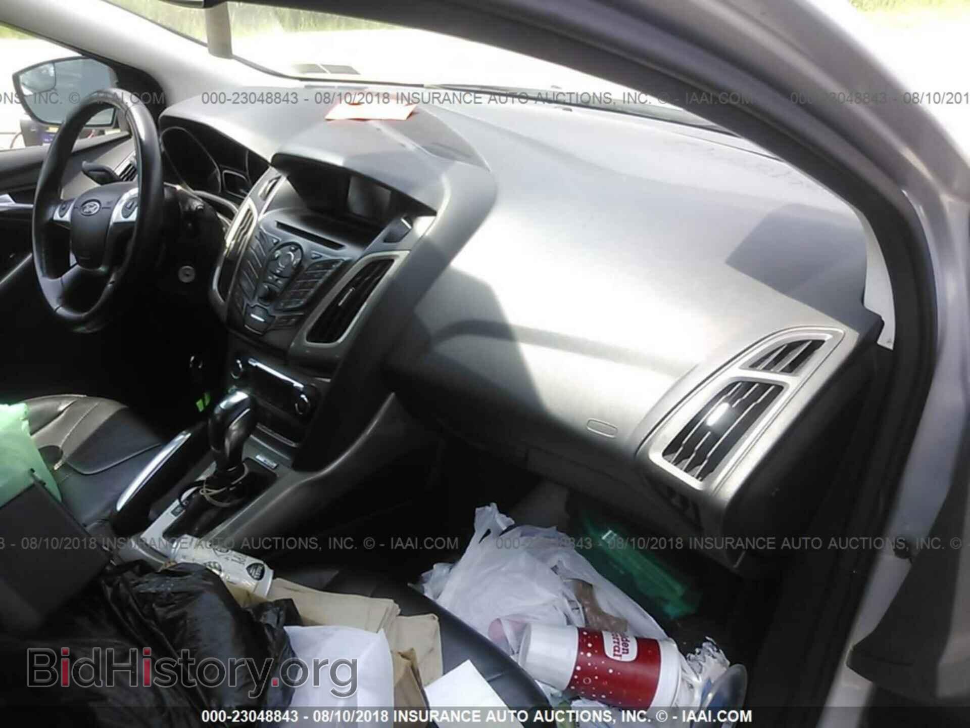 2012 Ford Focus - VIN: 1FAHP3M28CL180008 - Photo 5