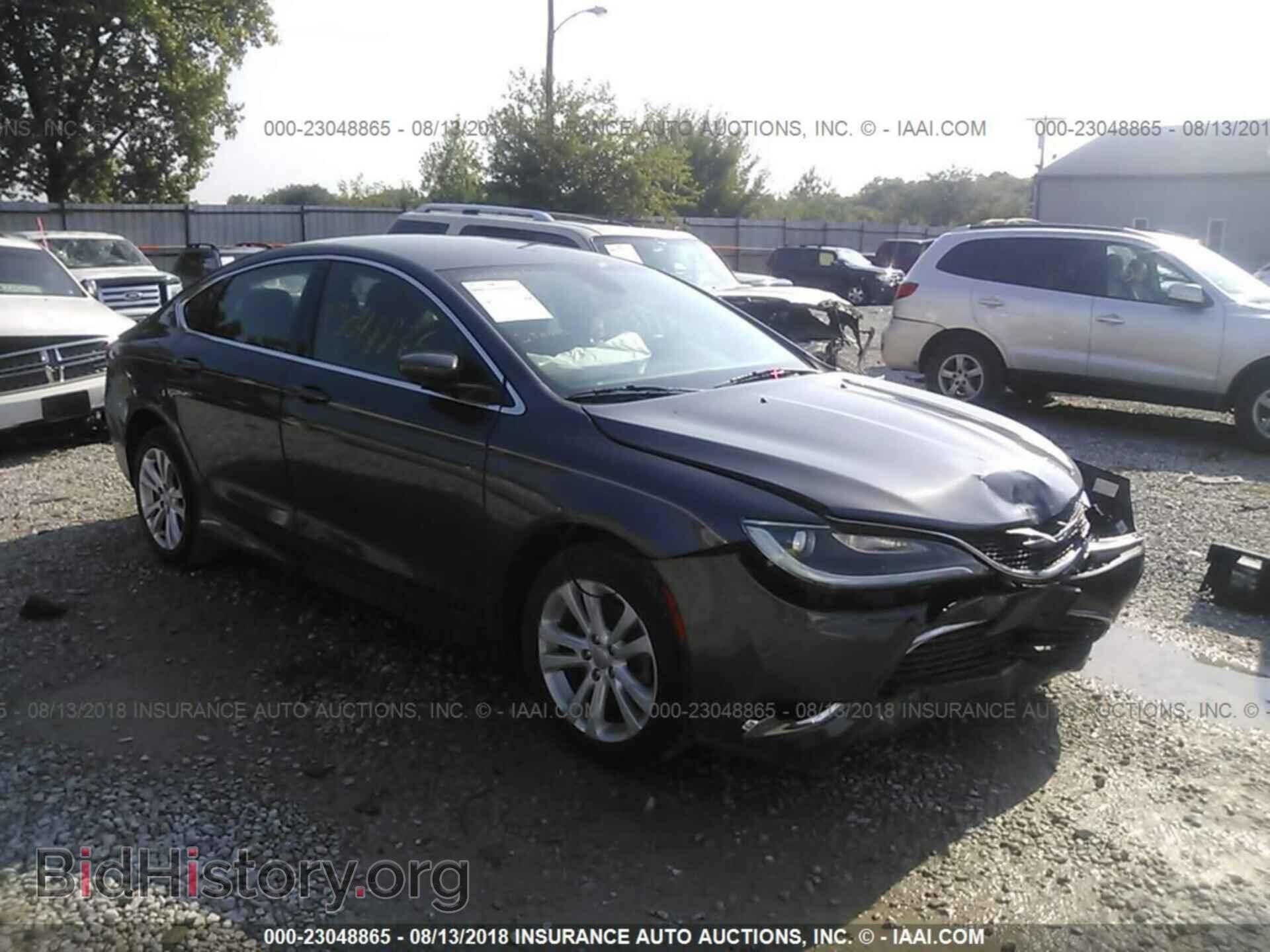 Photo 1C3CCCAB4FN700335 - Chrysler 200 2015