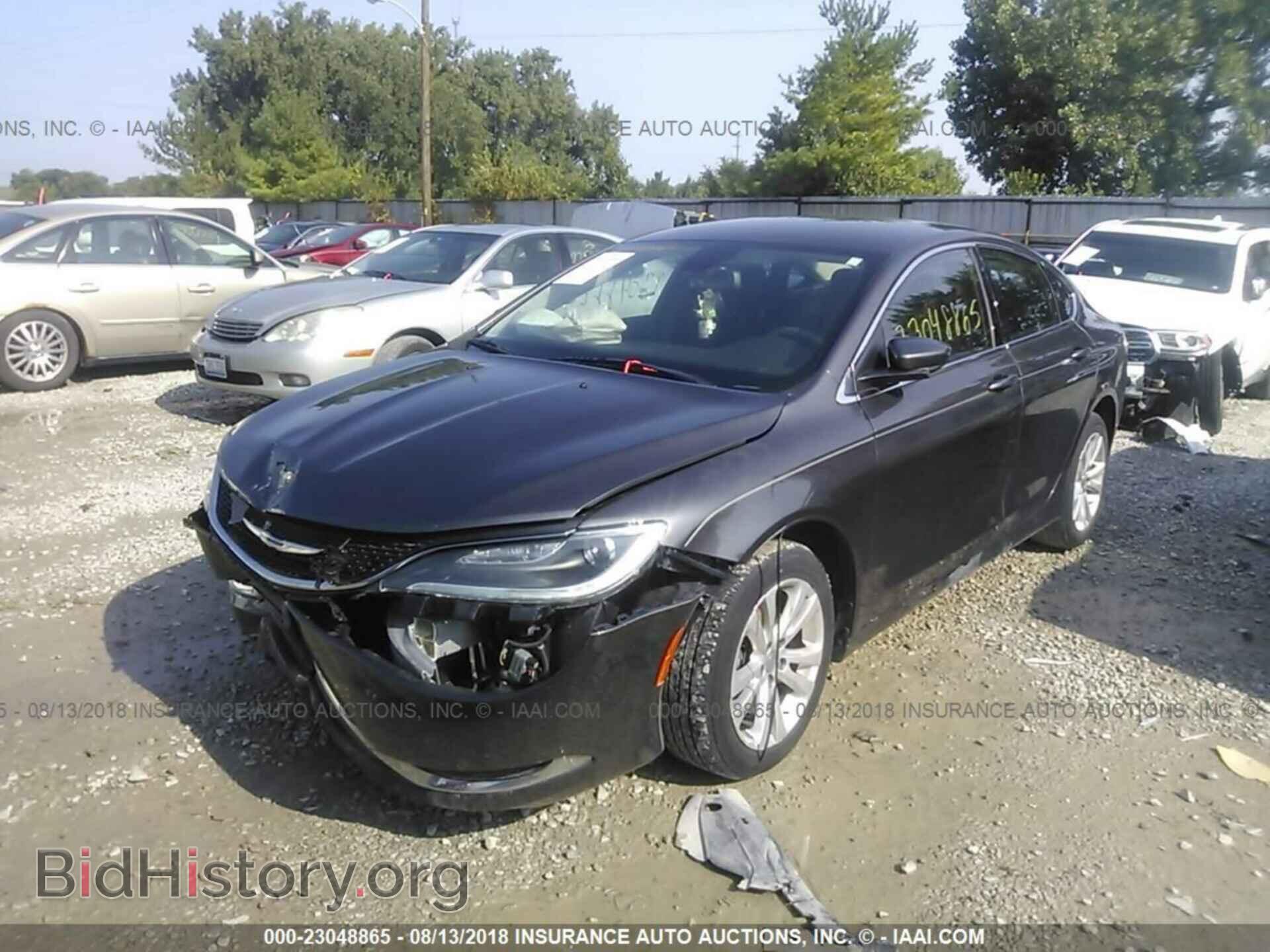 2015 Chrysler 200 - VIN: 1C3CCCAB4FN700335 - Photo 2
