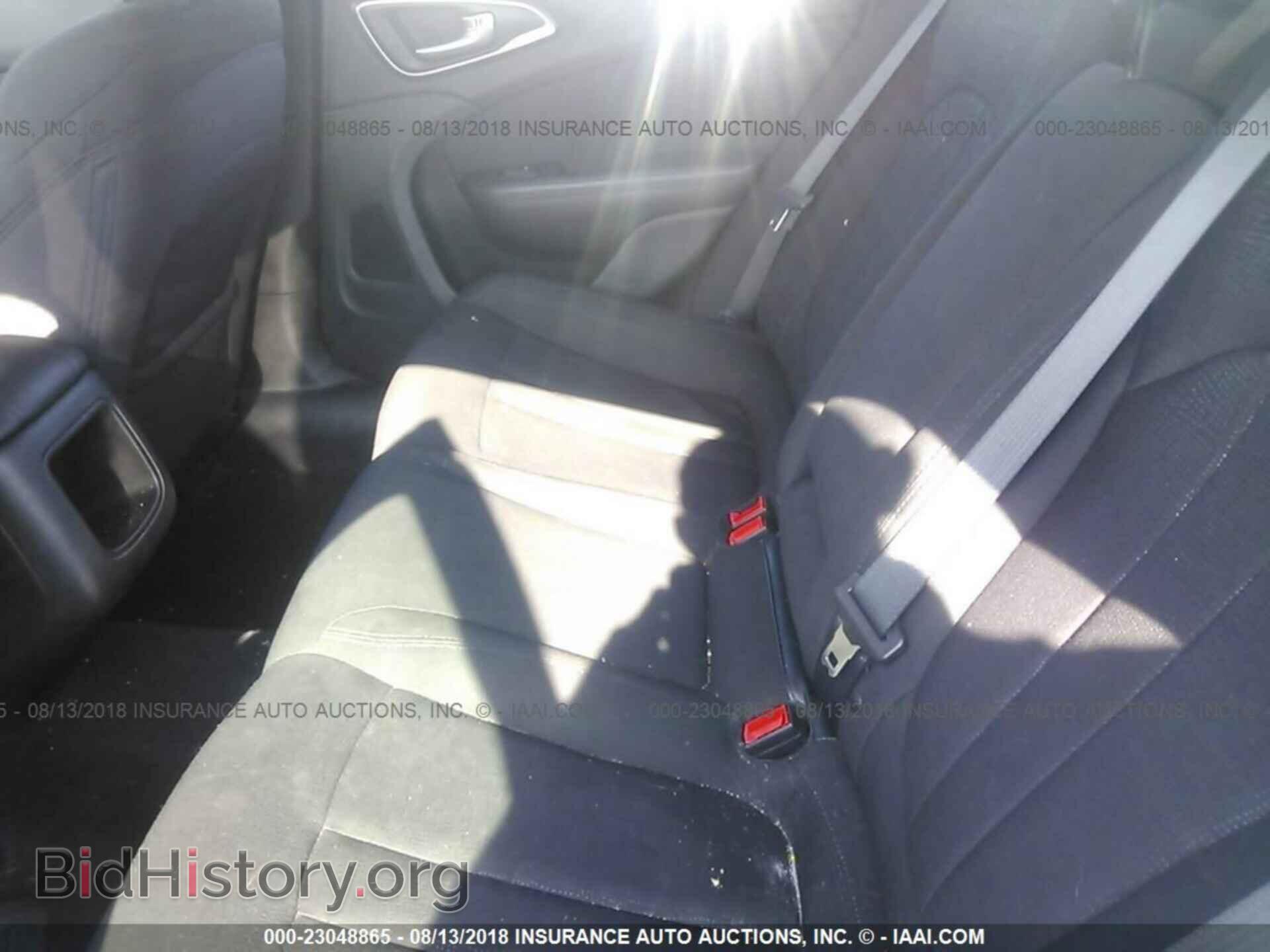 2015 Chrysler 200 - VIN: 1C3CCCAB4FN700335 - Photo 8