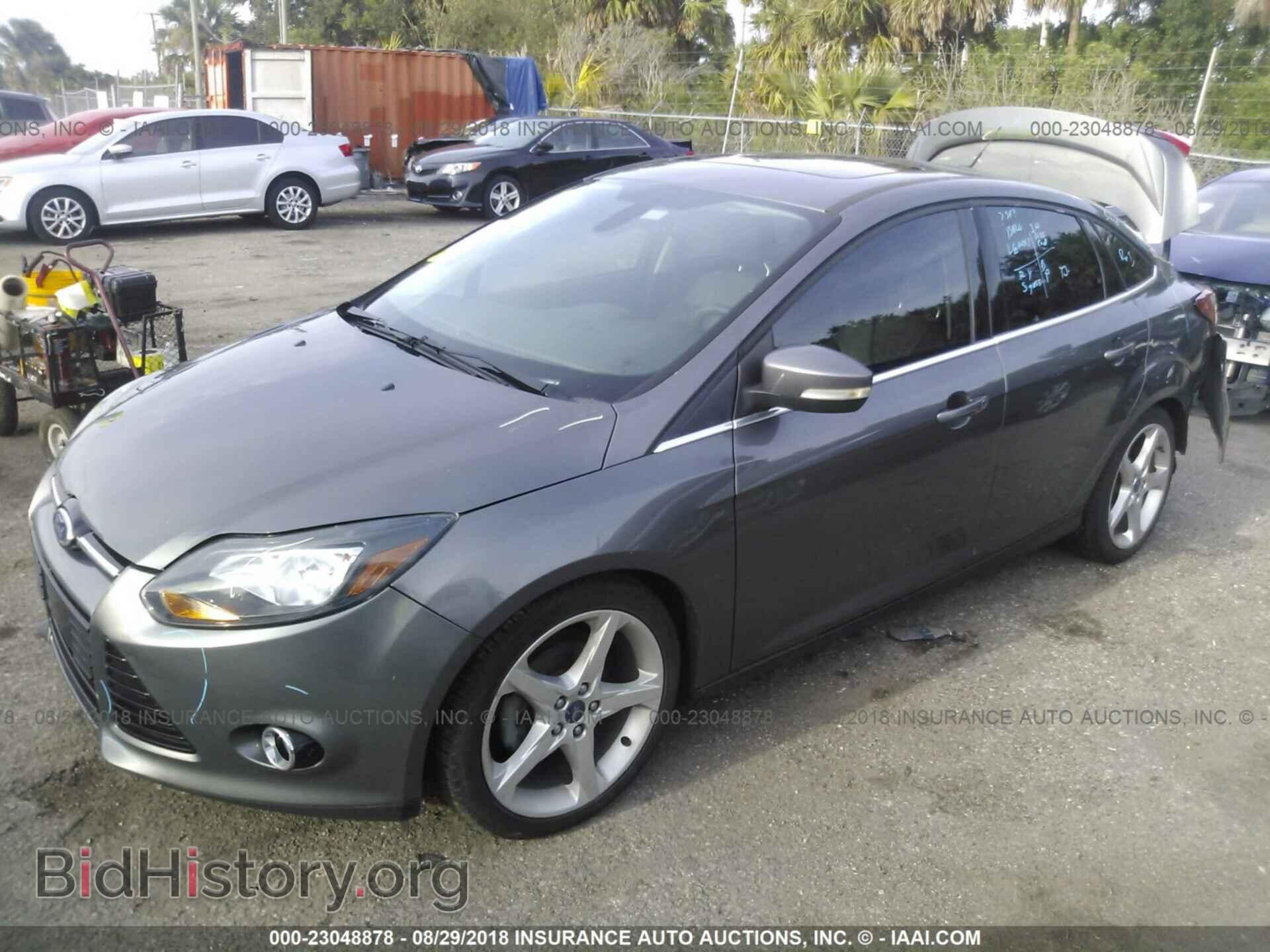 2012 Ford Focus - VIN: 1FAHP3J27CL248965 - Photo 2