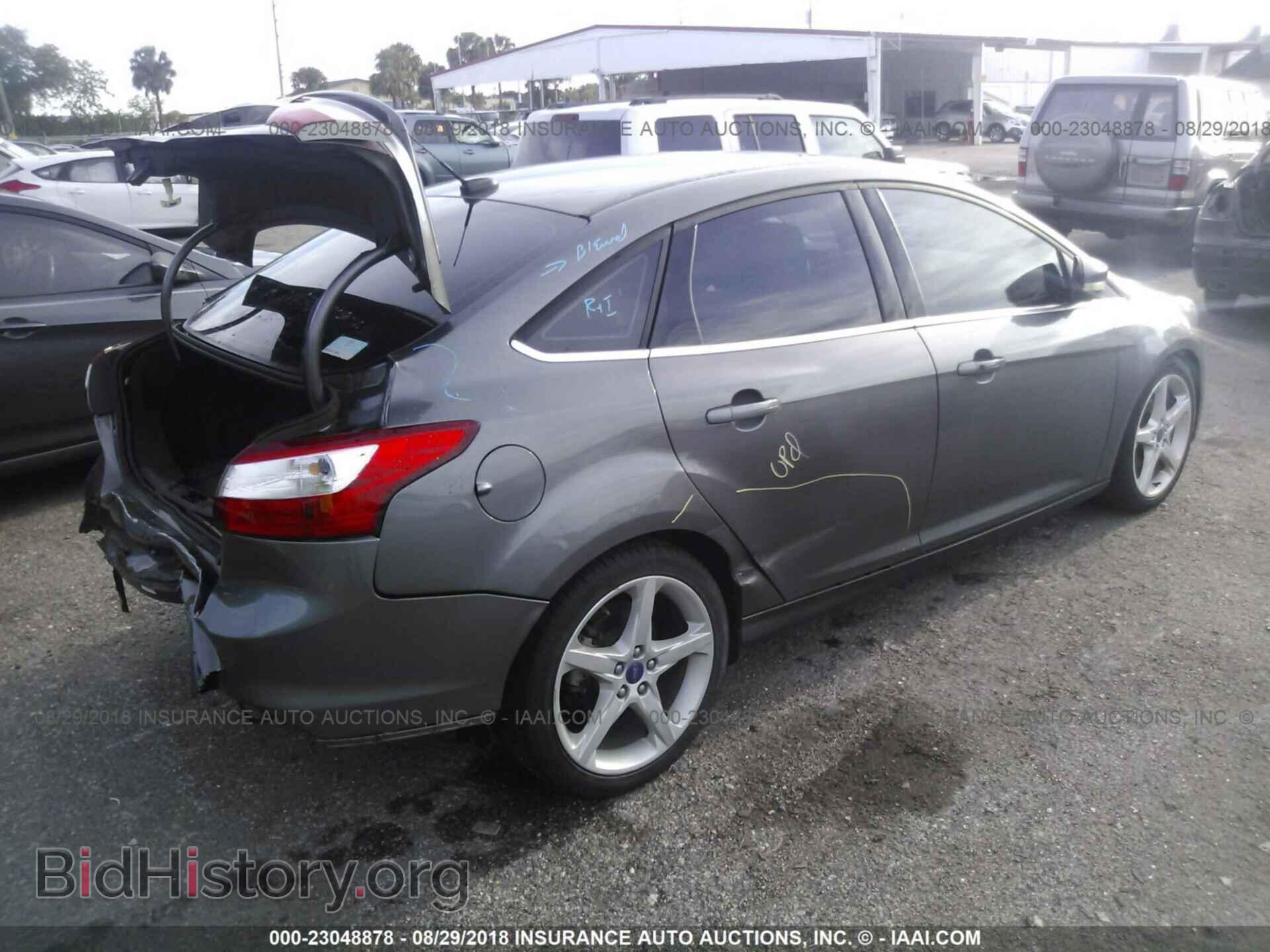 2012 Ford Focus - VIN: 1FAHP3J27CL248965 - Photo 4