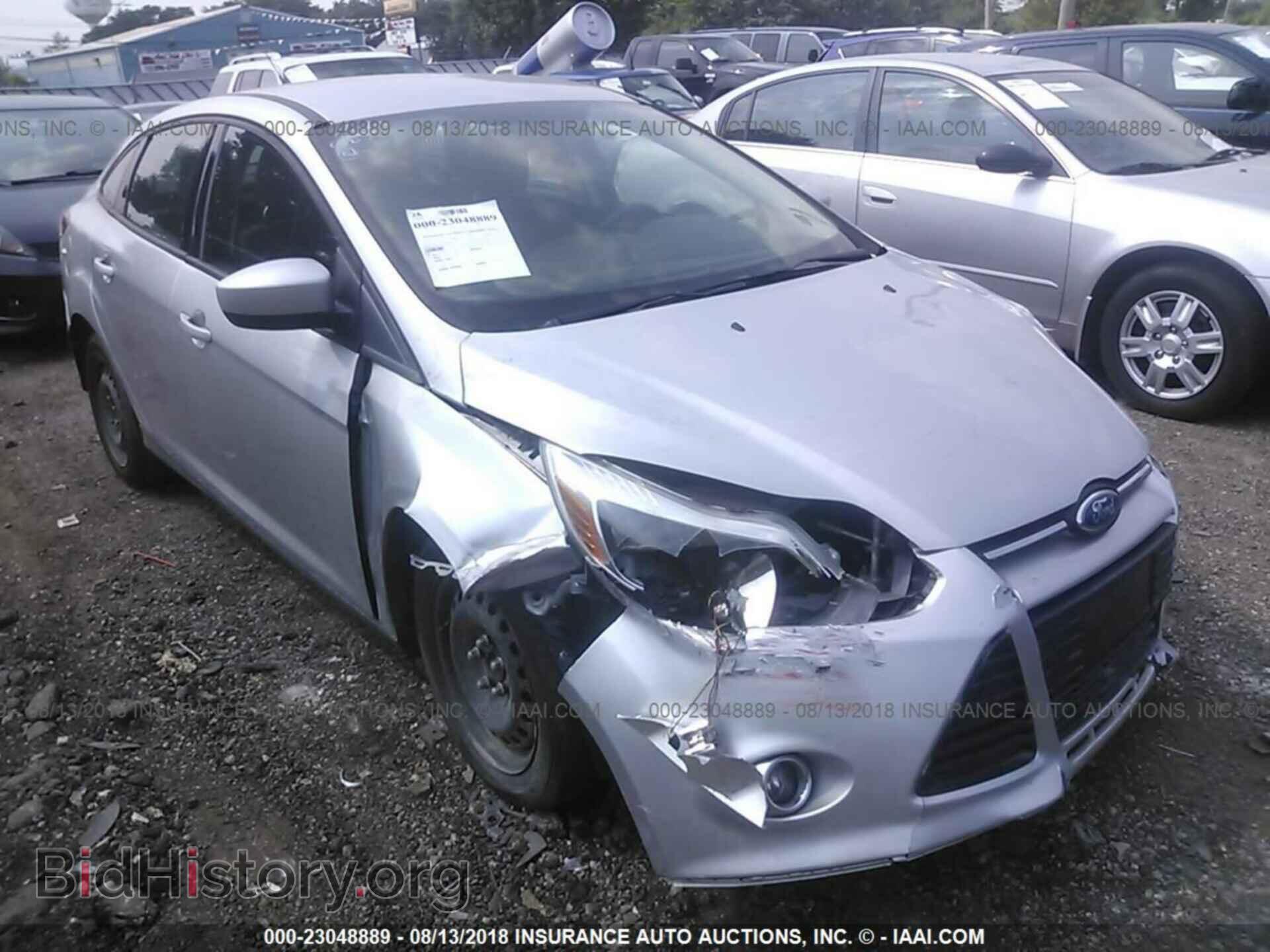 Photo 1FAHP3F22CL263530 - Ford Focus 2012