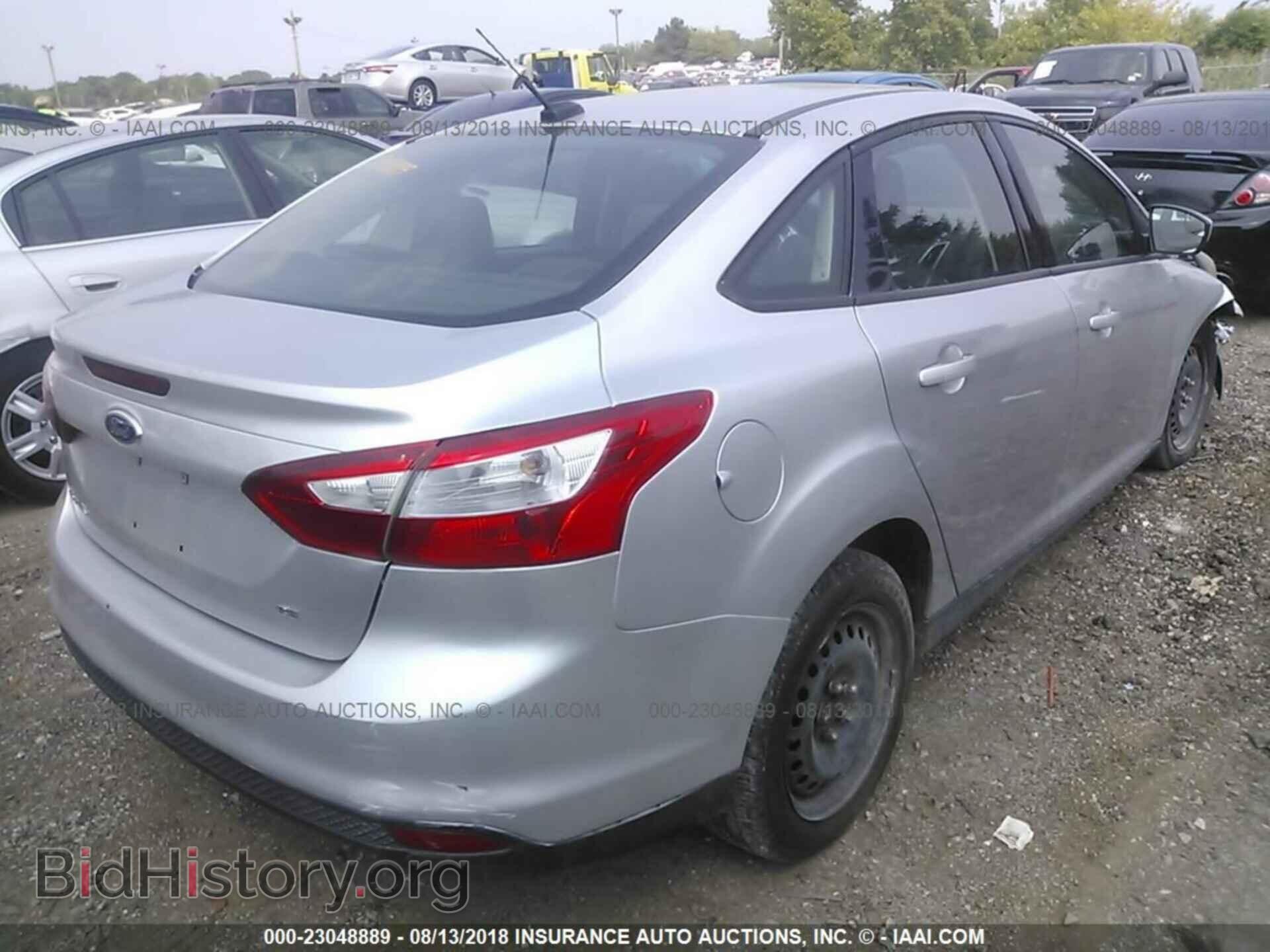 2012 Ford Focus - VIN: 1FAHP3F22CL263530 - Фото 4