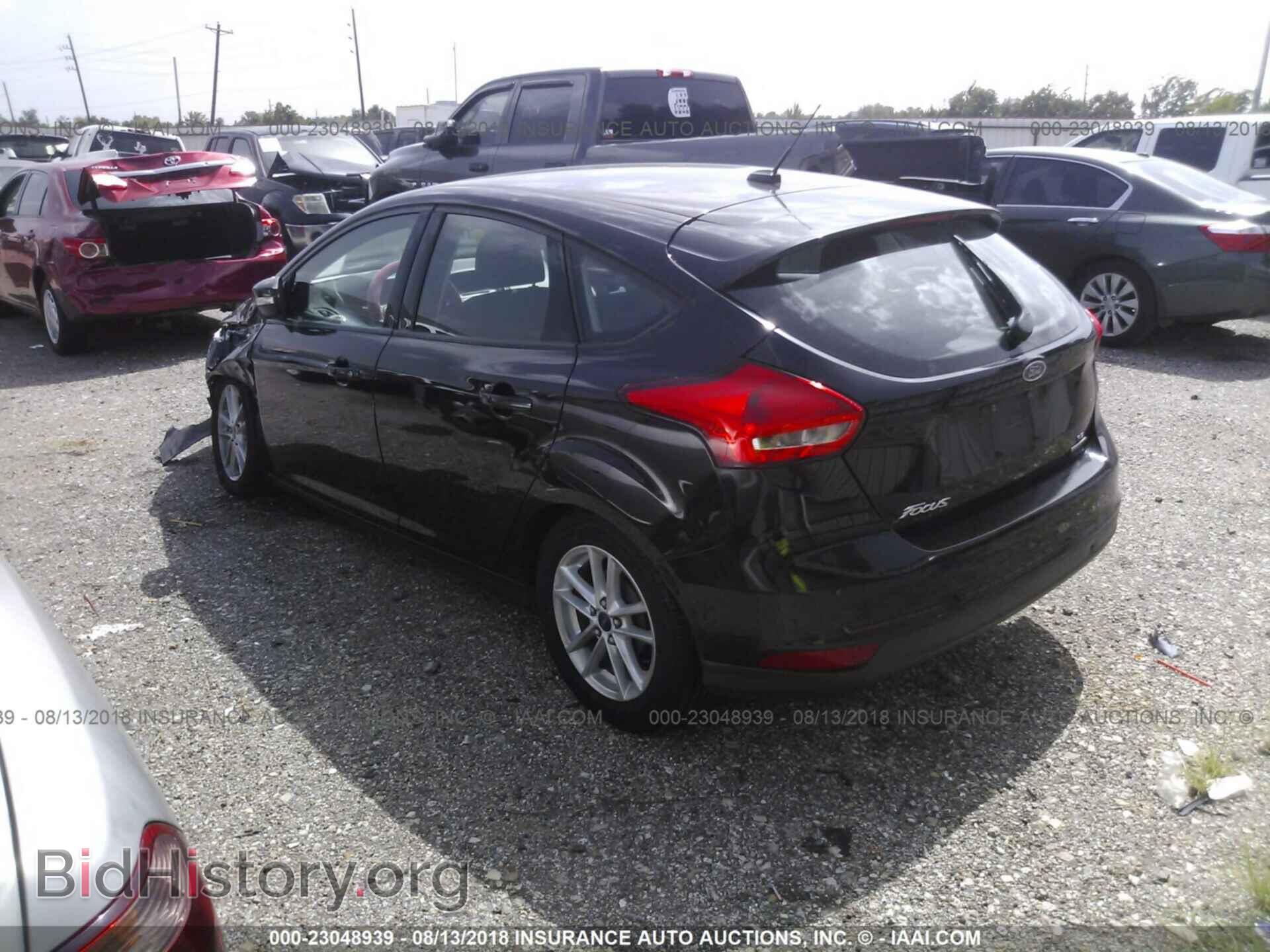 2015 Ford Focus - VIN: 1FADP3K24FL223961 - Photo 3