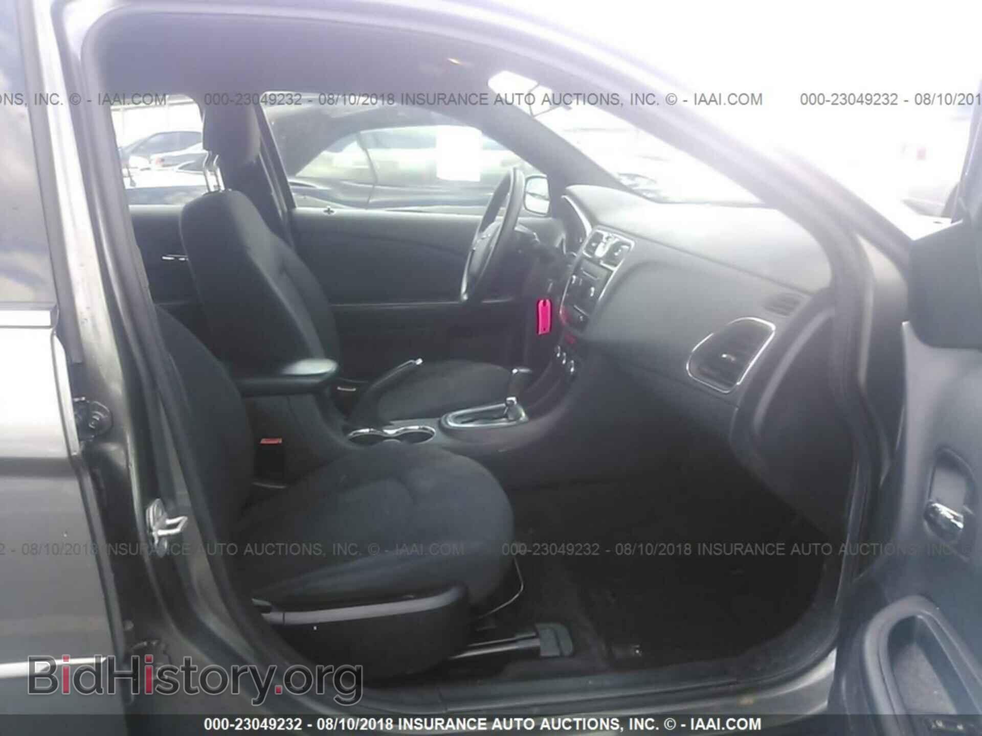 2012 Chrysler 200 - VIN: 1C3CCBAB0CN273435 - Фото 5