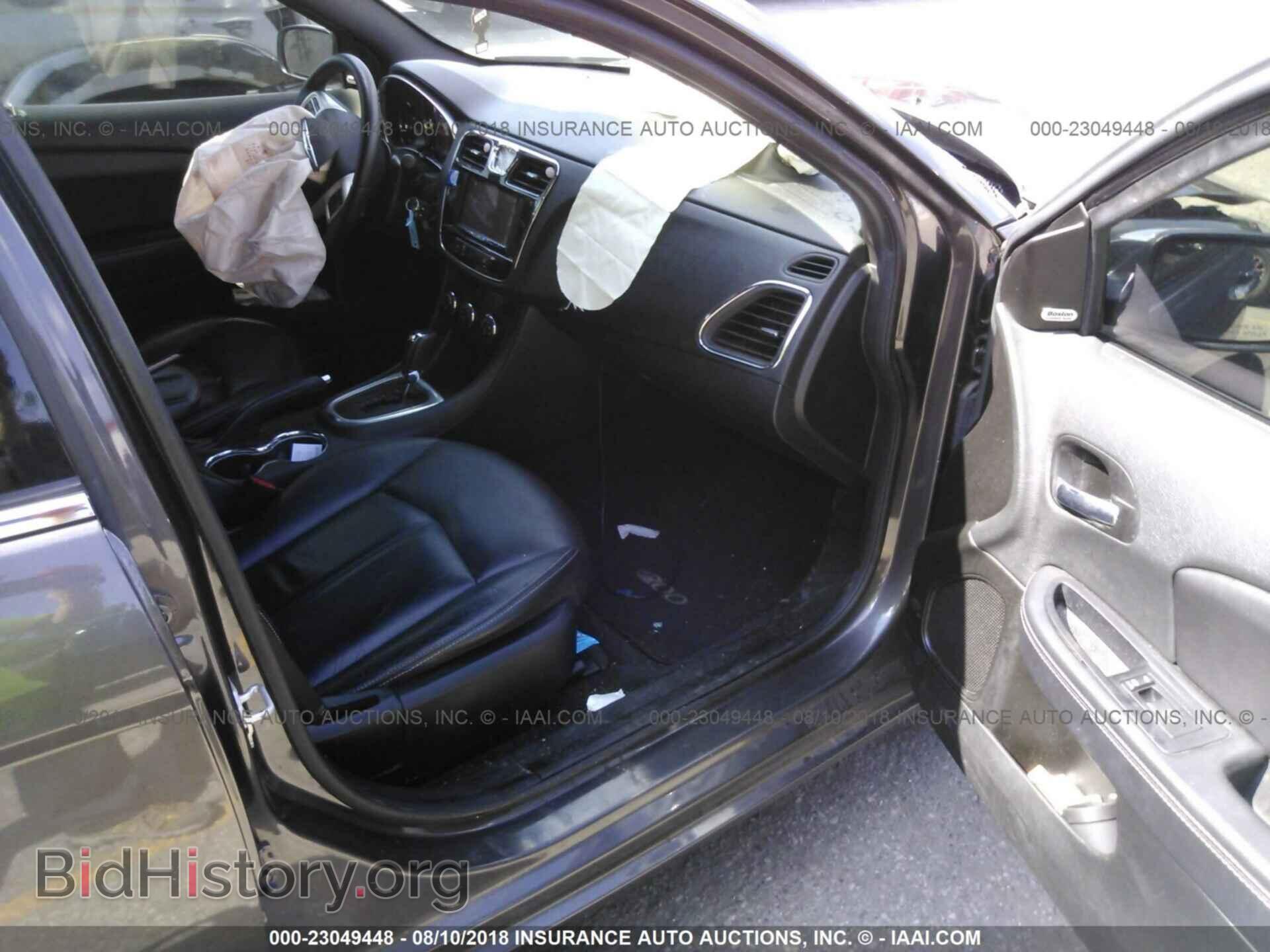 2014 Chrysler 200 - VIN: 1C3CCBCG4EN179392 - Photo 5