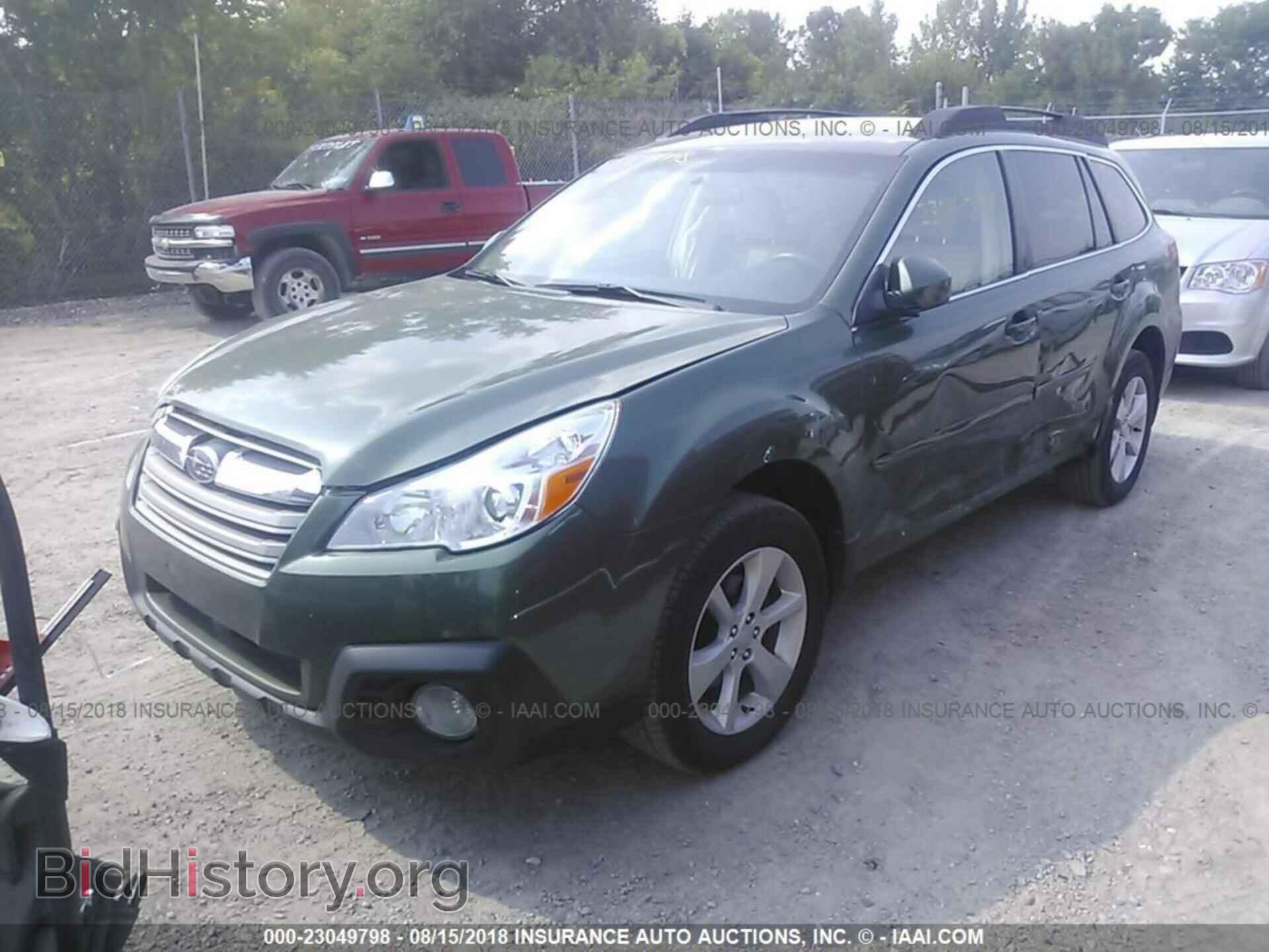 2013 Subaru Outback - VIN: 4S4BRBCC3D3207093 - Photo 2