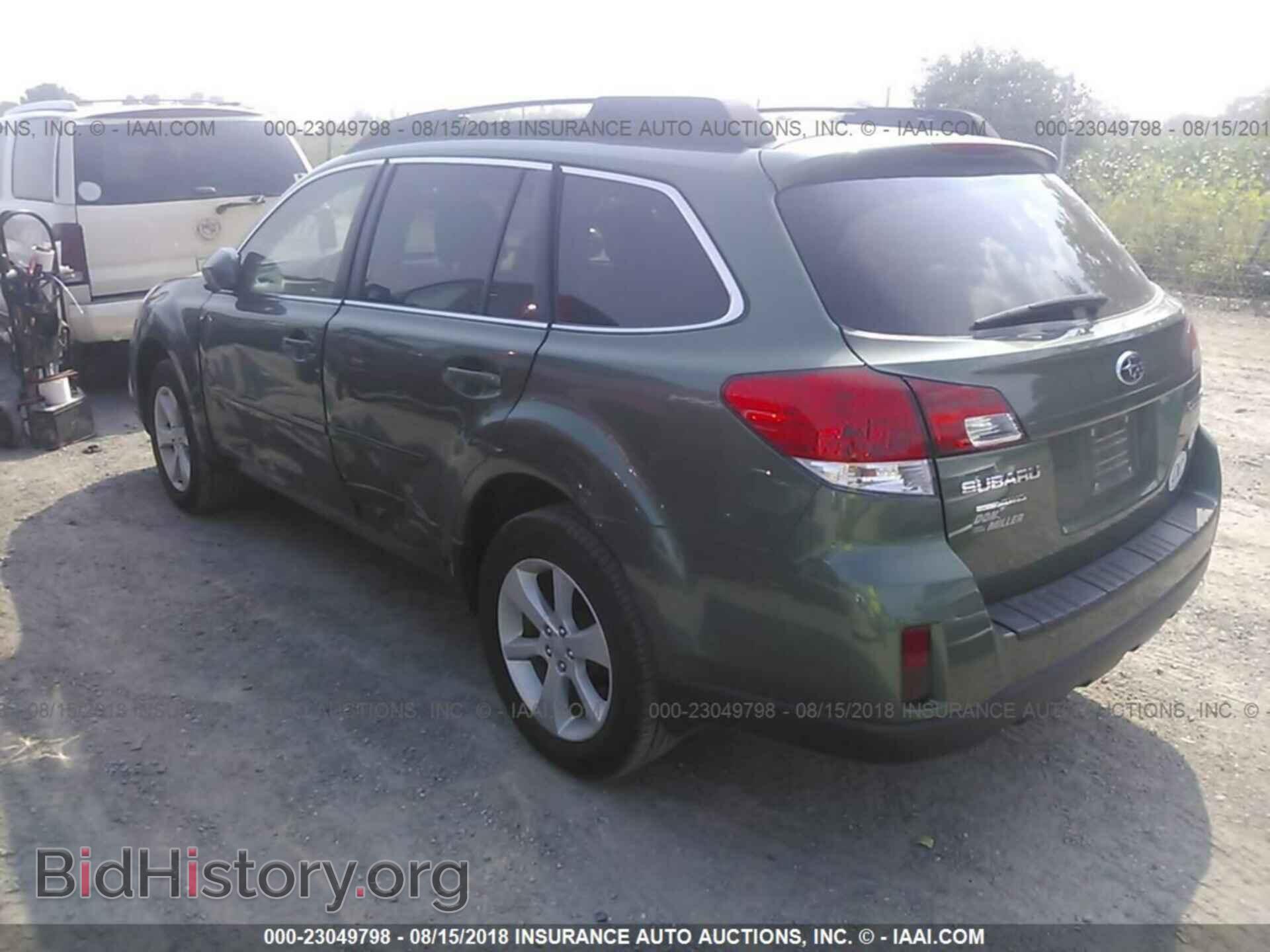 2013 Subaru Outback - VIN: 4S4BRBCC3D3207093 - Photo 3
