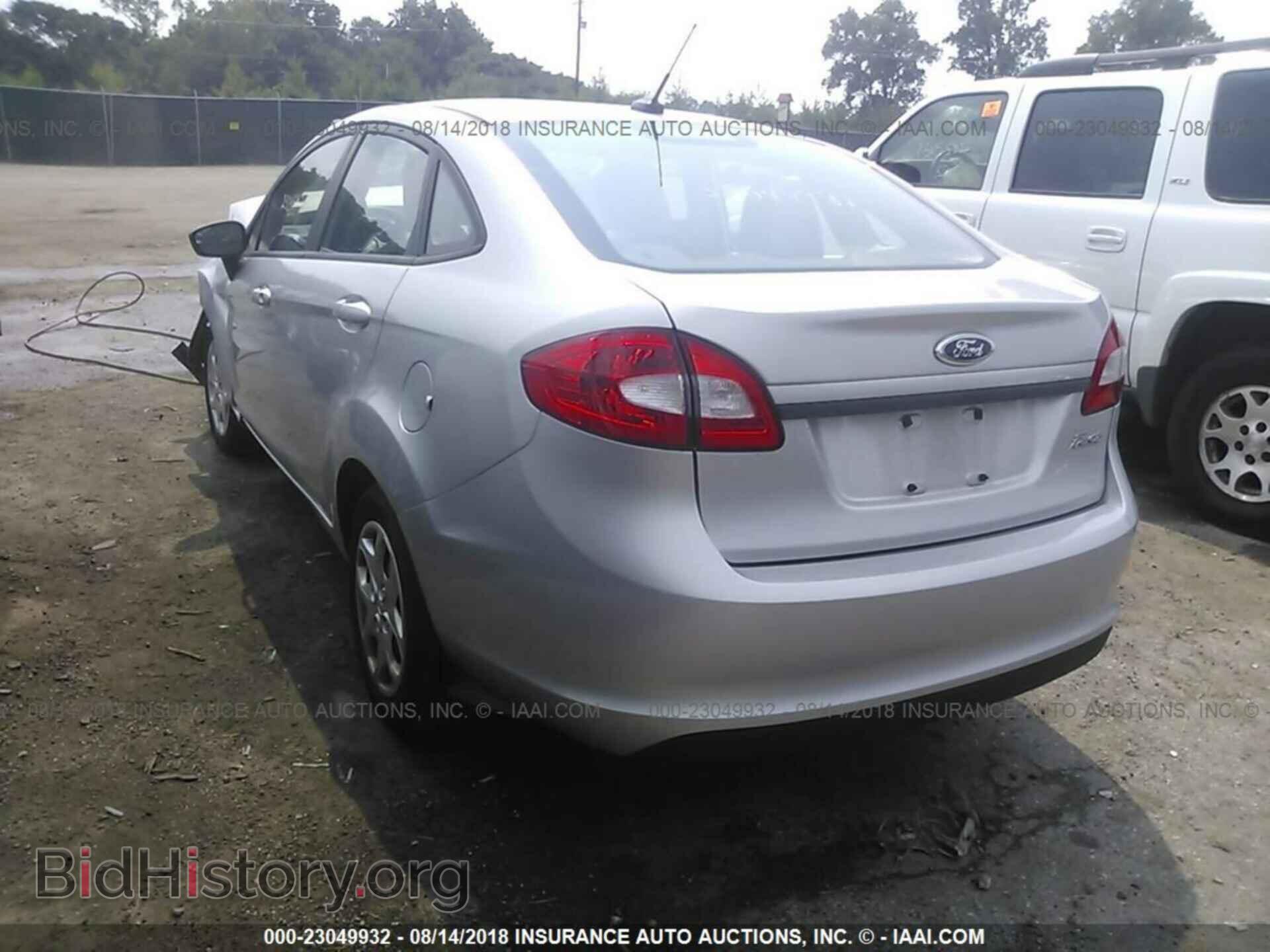 2012 Ford Fiesta - VIN: 3FADP4AJ2CM112270 - Фото 3