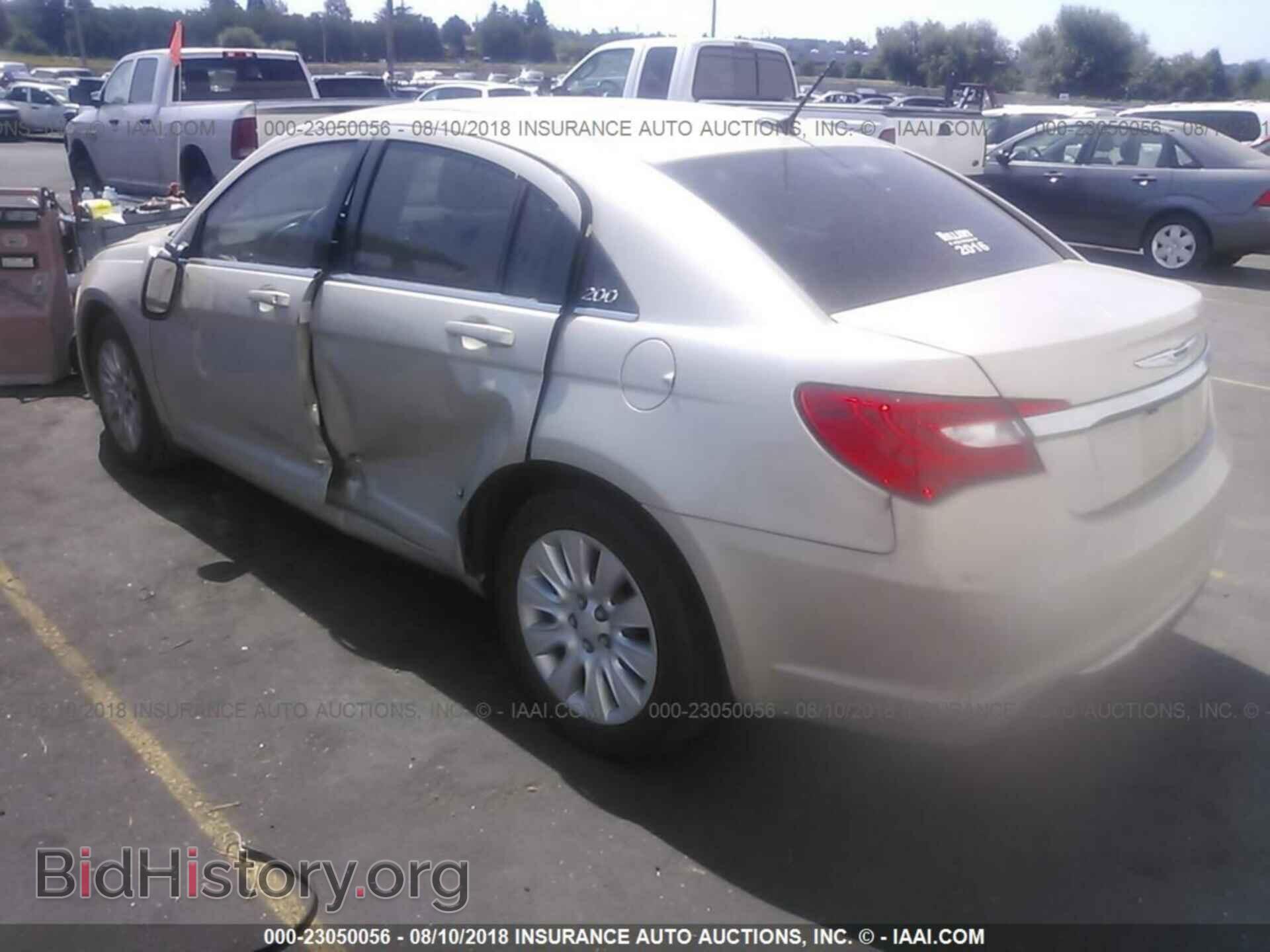 2013 Chrysler 200 - VIN: 1C3CCBABXDN641363 - Photo 3