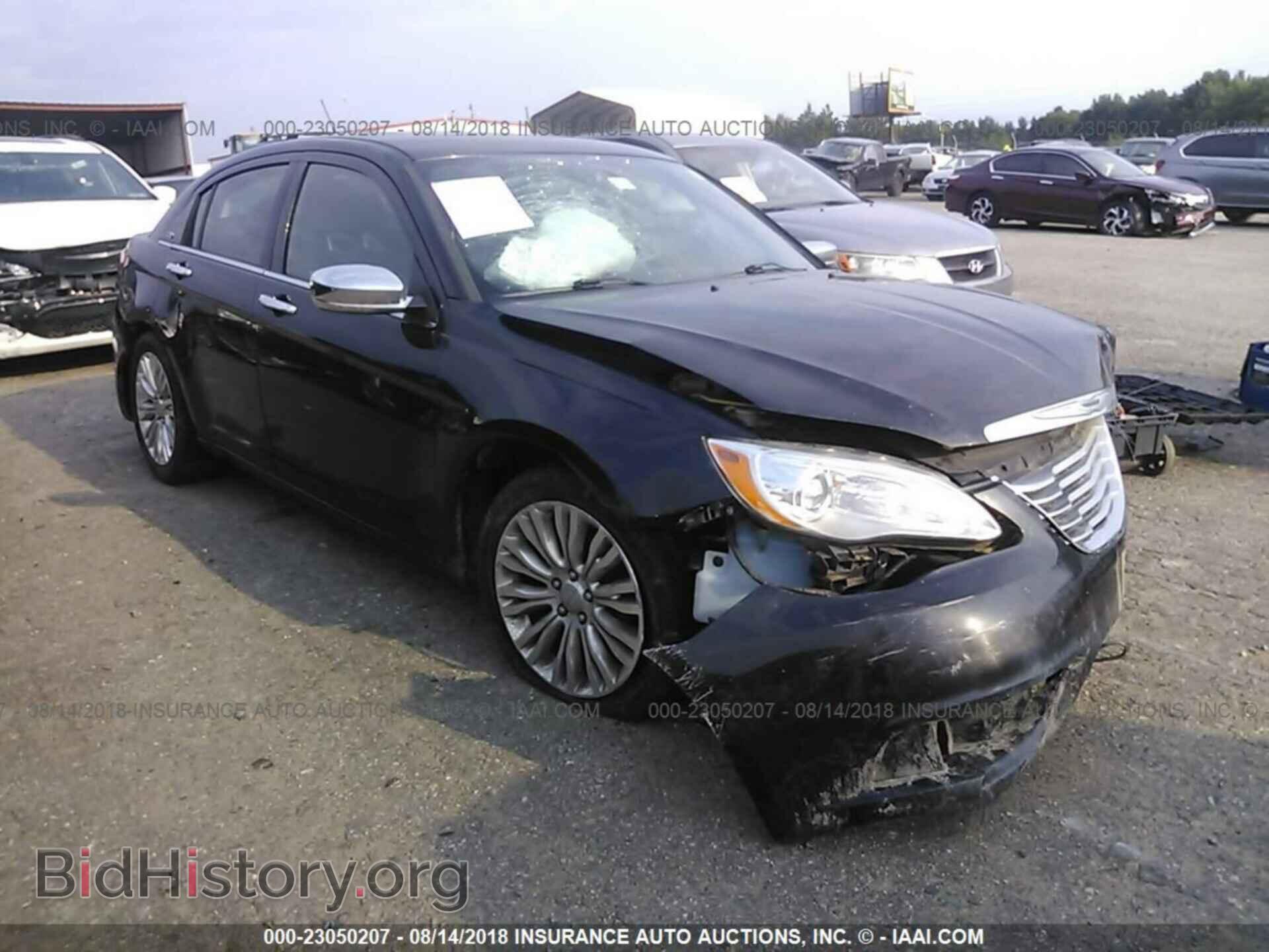 Фотография 1C3BC2FB8BN519554 - Chrysler 200 2011