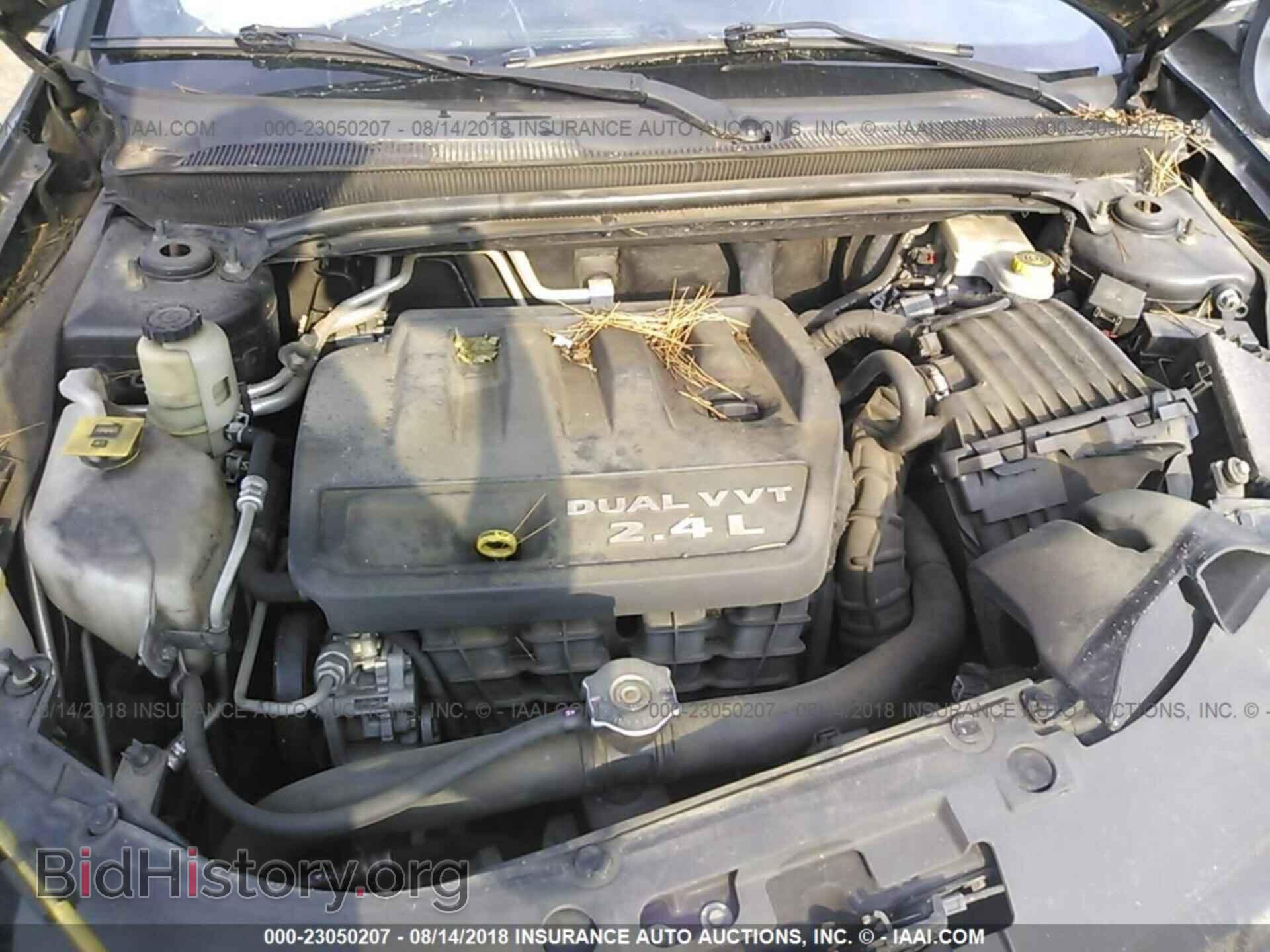 2011 Chrysler 200 - VIN: 1C3BC2FB8BN519554 - Photo 10