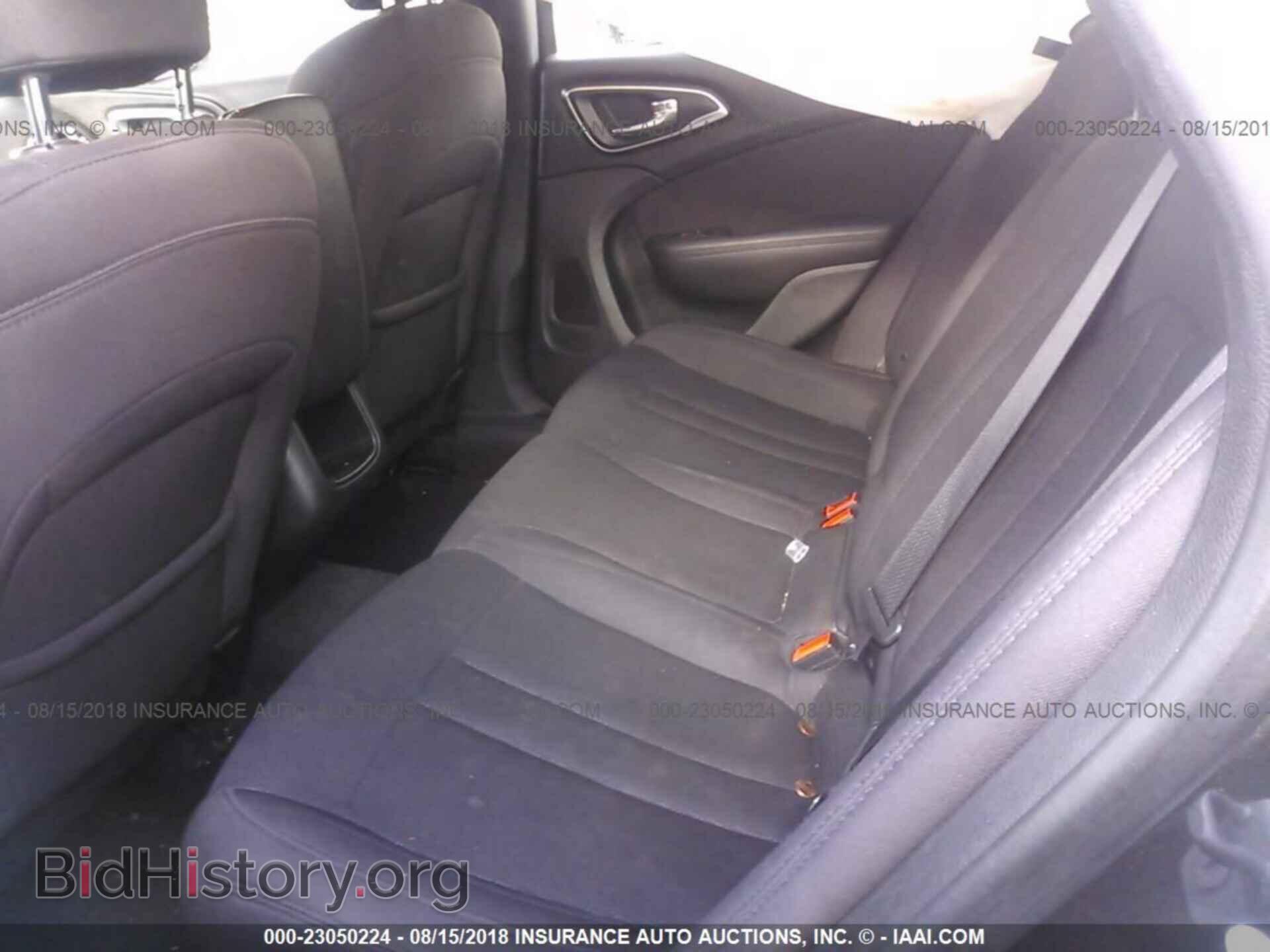 2016 Chrysler 200 - VIN: 1C3CCCAB1GN104908 - Фото 8