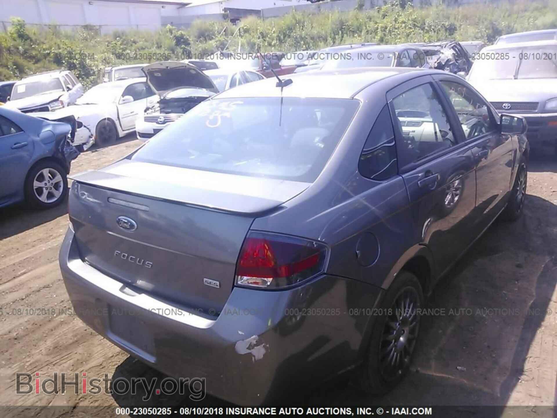 2011 Ford Focus - VIN: 1FAHP3GN7BW184912 - Фото 4