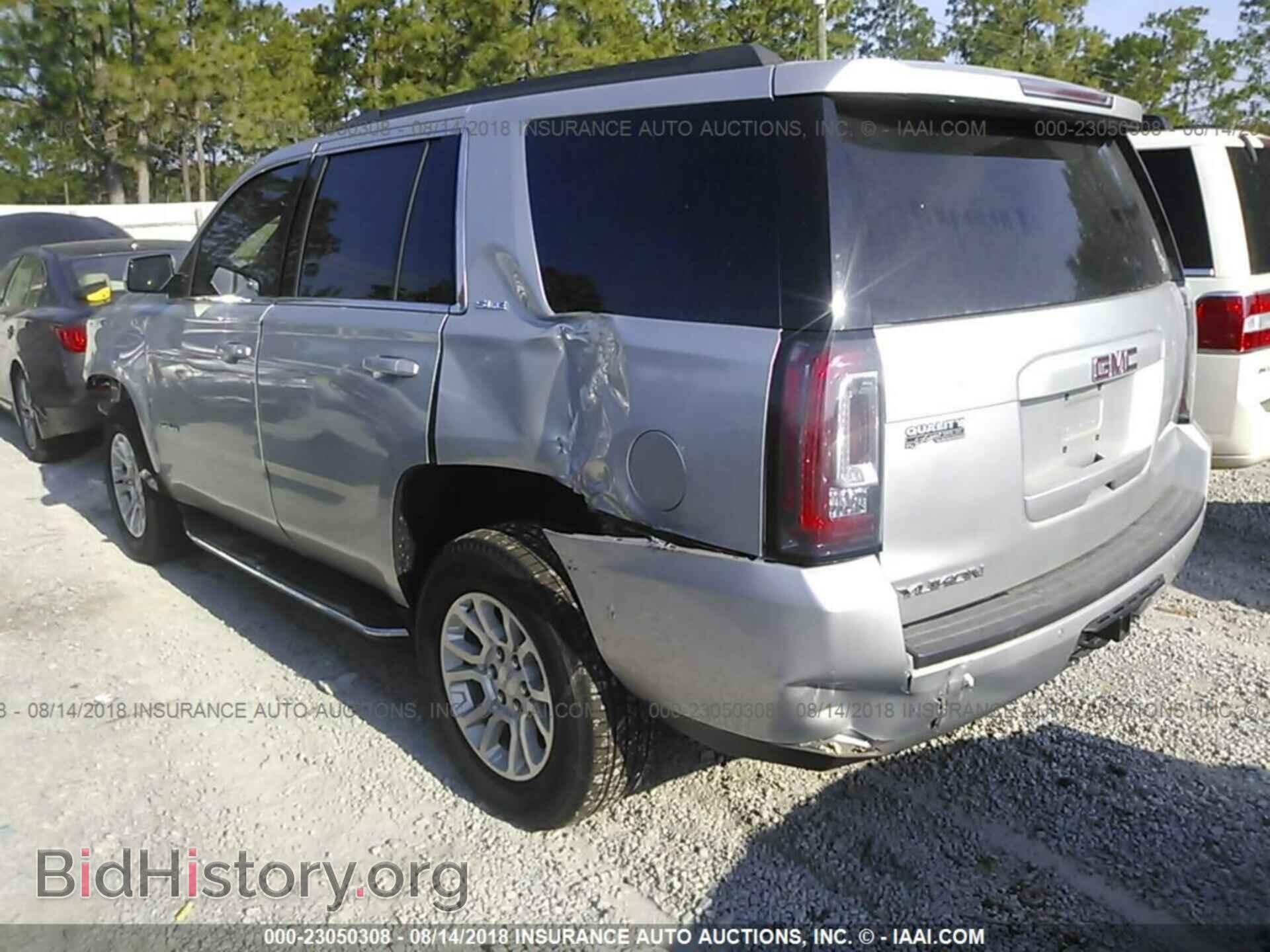 2017 Gmc Yukon - VIN: 1GKS2AKC8HR405826 - Фото 3