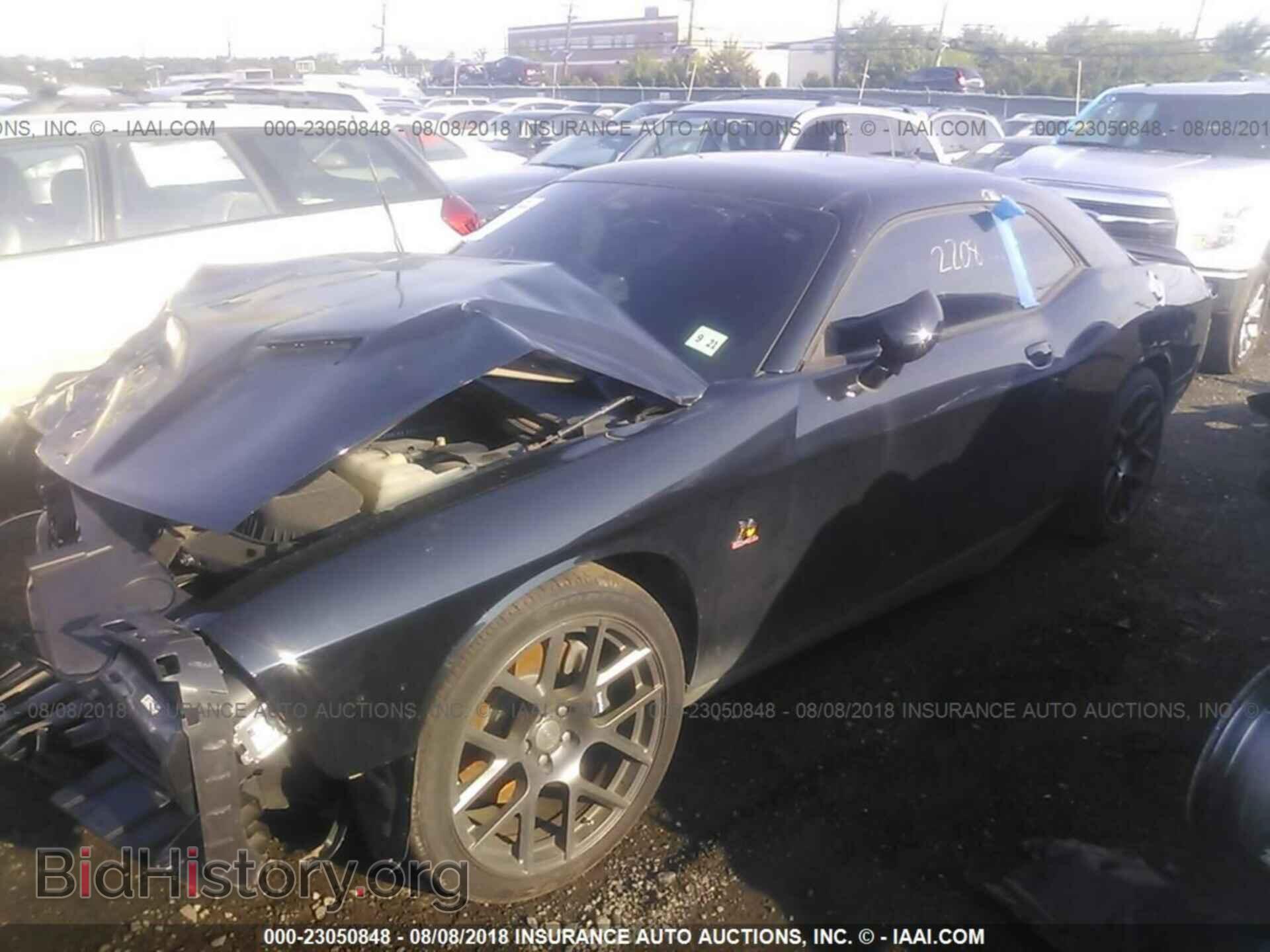 2016 Dodge Challenger - VIN: 2C3CDZFJ3GH262501 - Photo 2