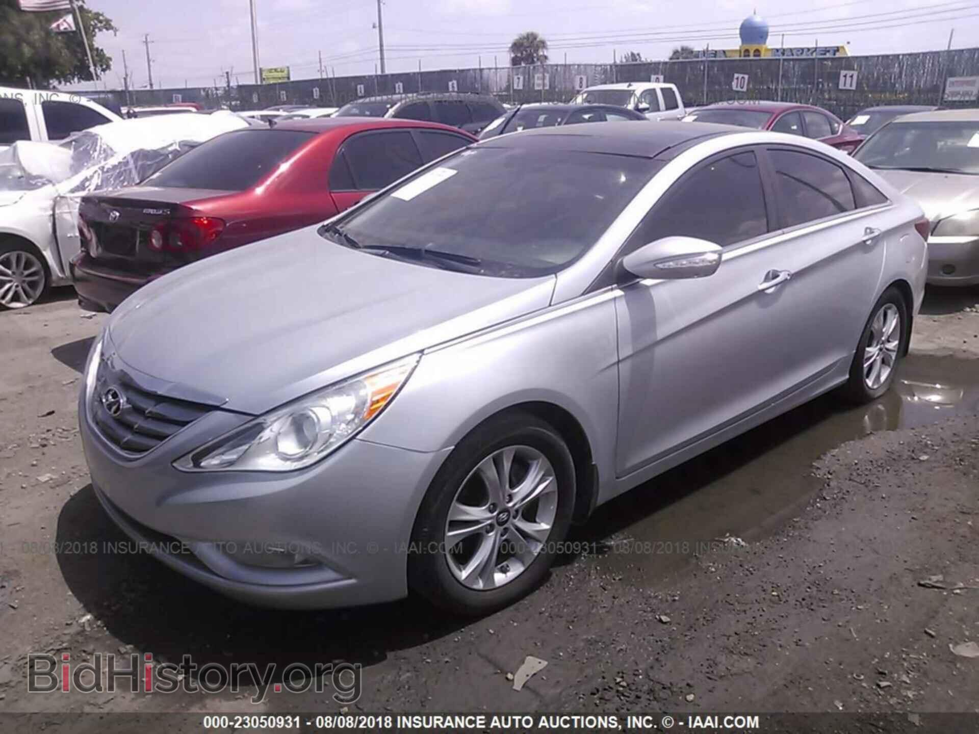 2012 Hyundai Sonata - VIN: 5NPEC4AC2CH313670 - Photo 2