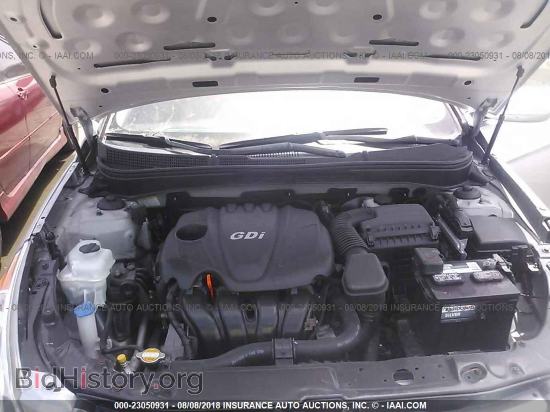 2012 Hyundai Sonata - VIN: 5NPEC4AC2CH313670 - Photo 10