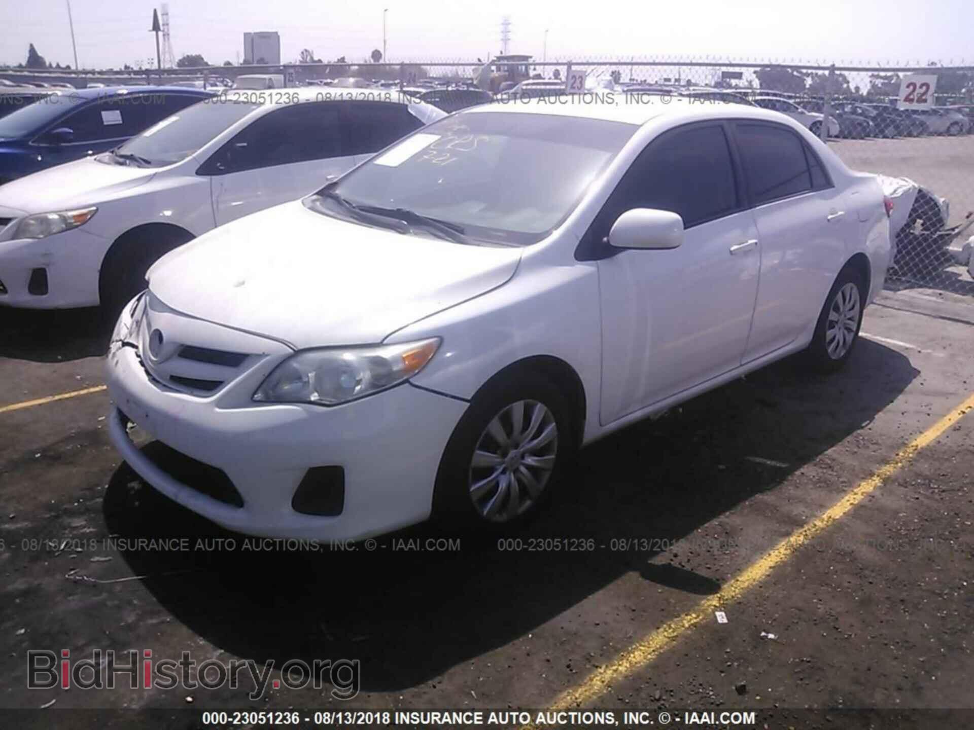 2012 Toyota Corolla - VIN: 2T1BU4EEXCC805720 - Фото 2