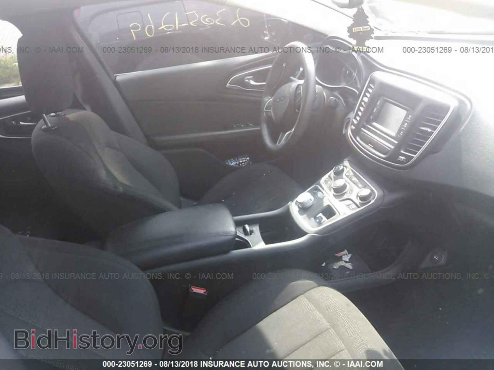 2015 Chrysler 200 - VIN: 1C3CCCAB0FN655488 - Photo 5