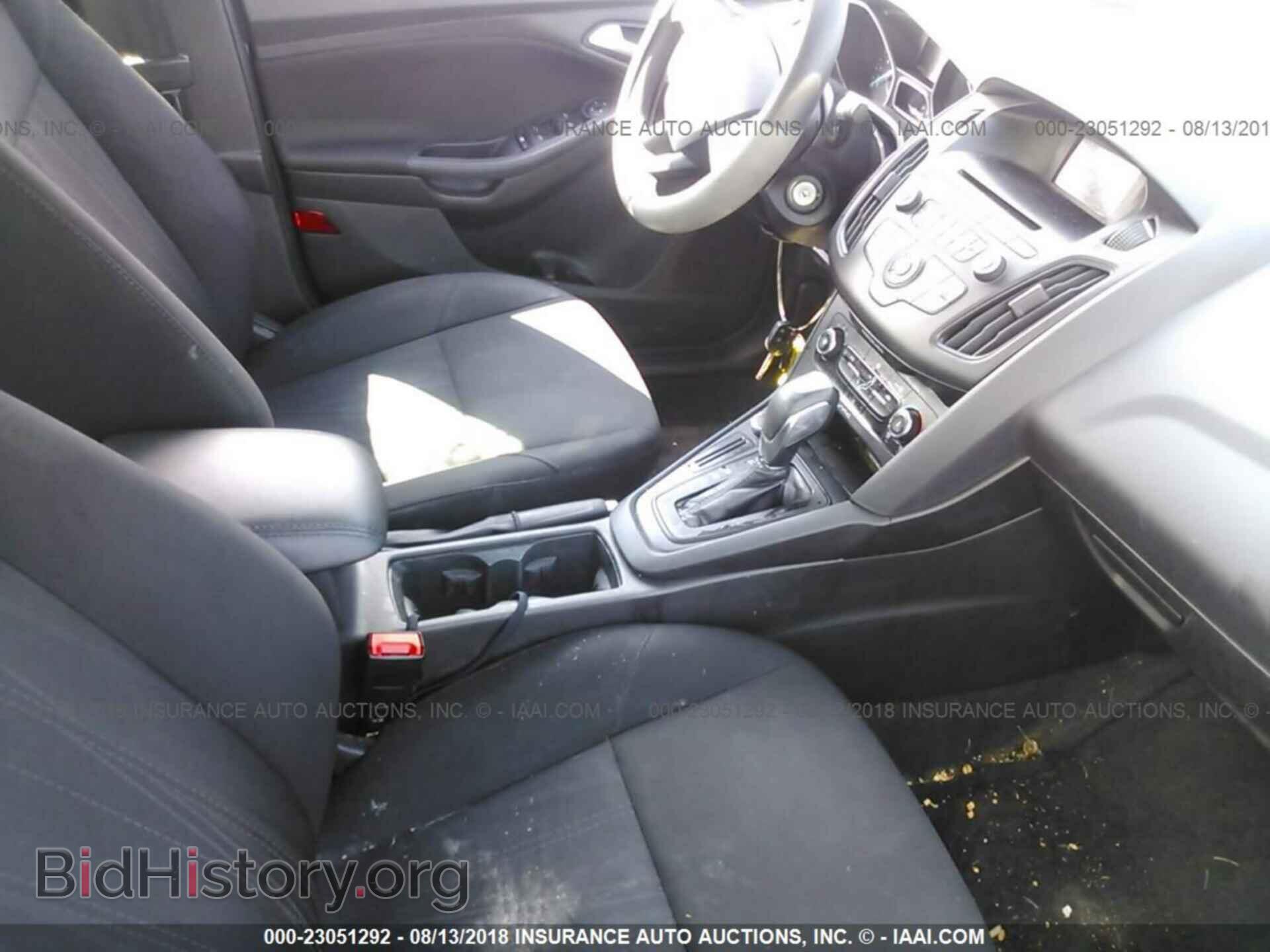 2016 Ford Focus - VIN: 1FADP3F20GL402901 - Photo 5