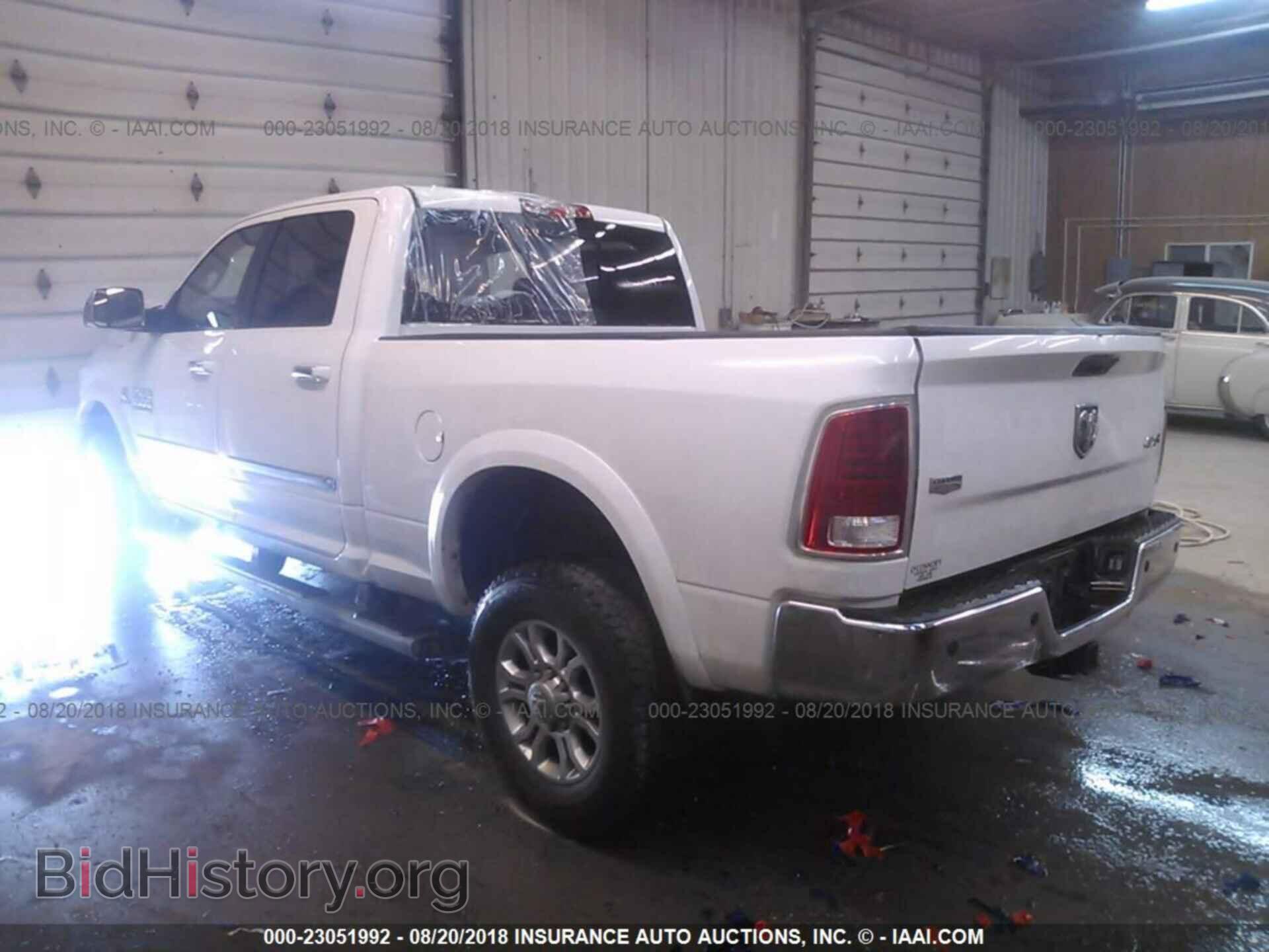 2015 Ram 3500 - VIN: 3C63R3EL2FG525922 - Фото 3