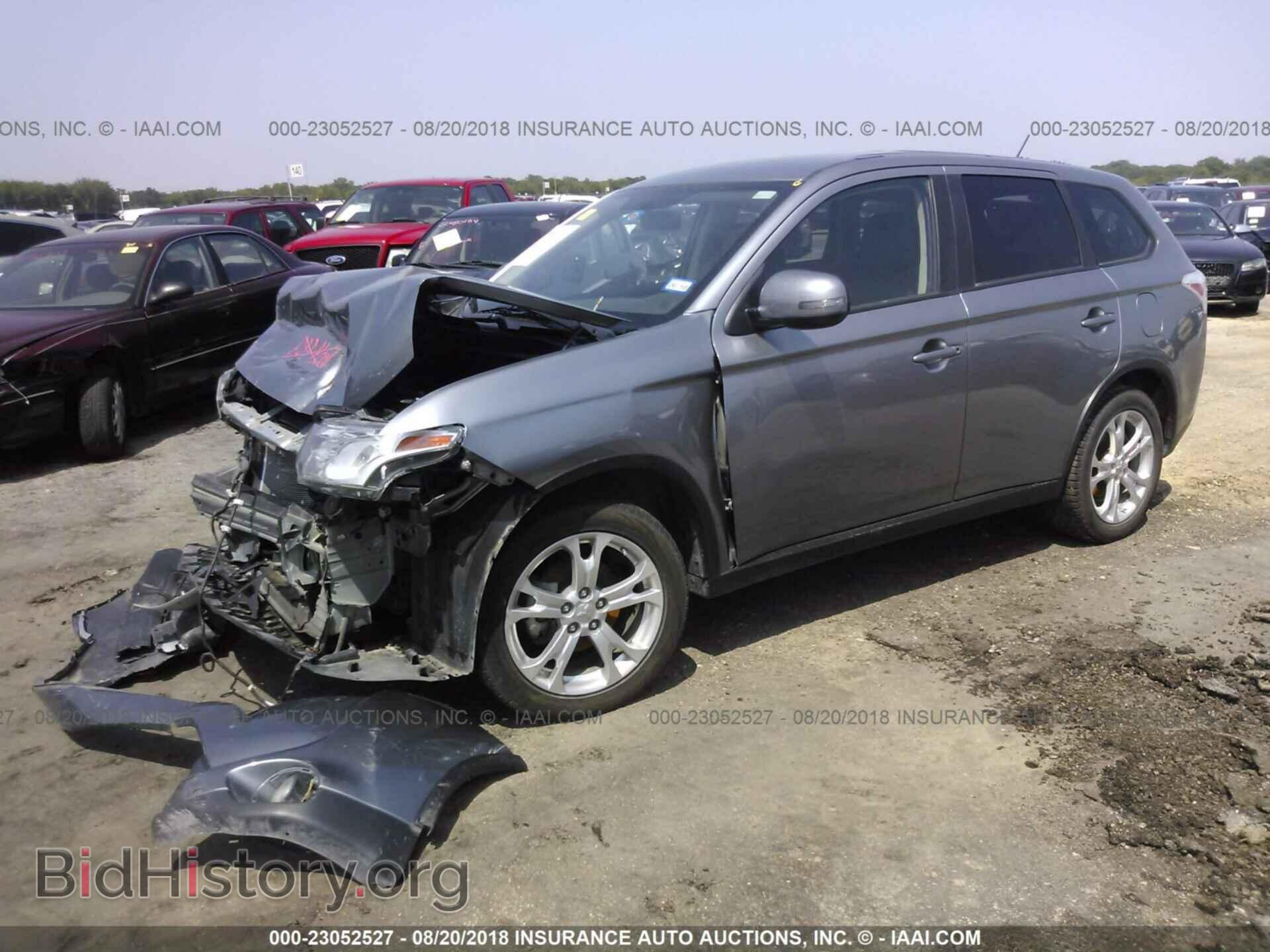 2015 Mitsubishi Outlander - VIN: JA4AD3A30FZ011369 - Фото 2