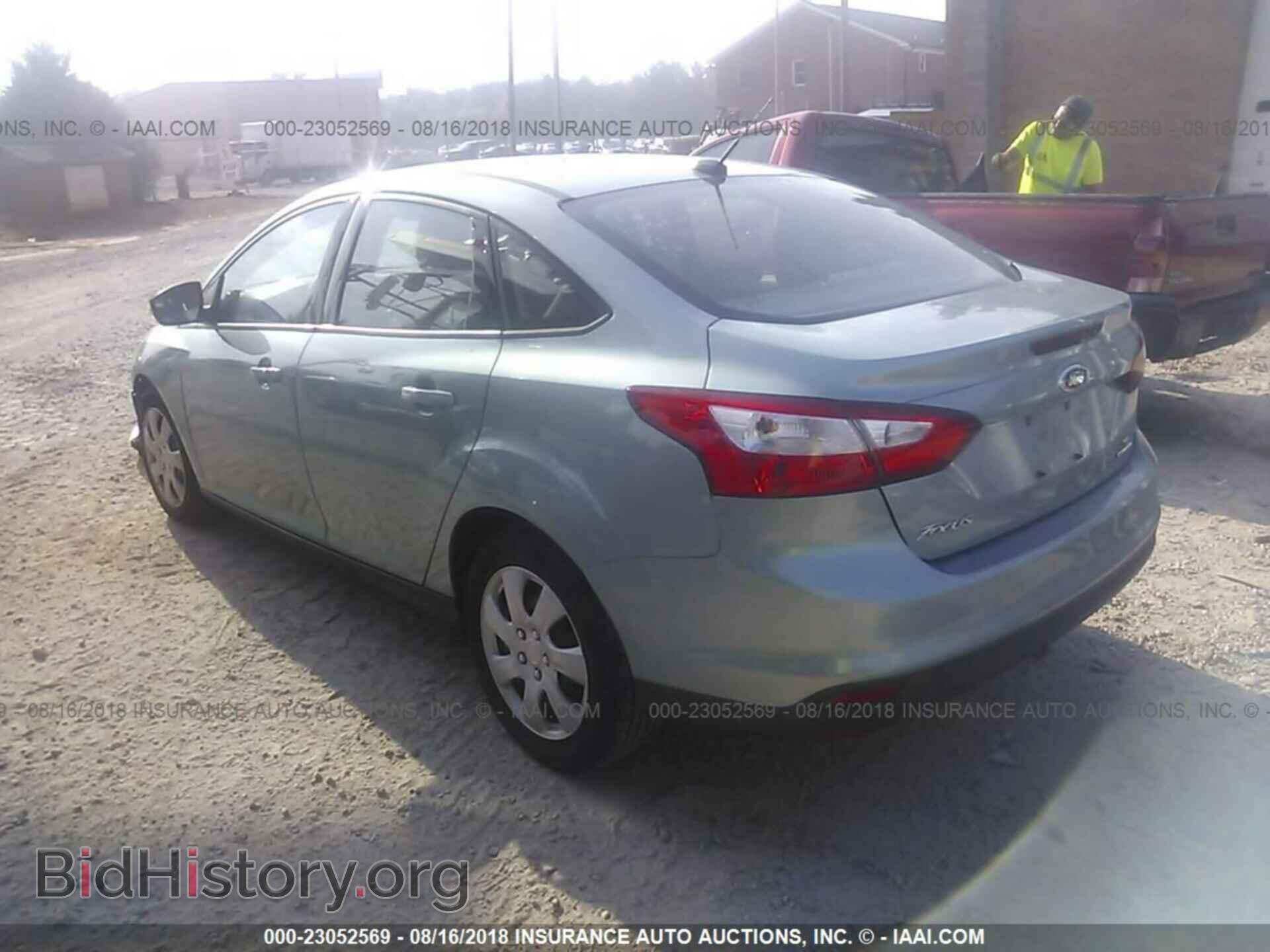 2012 Ford Focus - VIN: 1FAHP3F23CL414021 - Фото 3