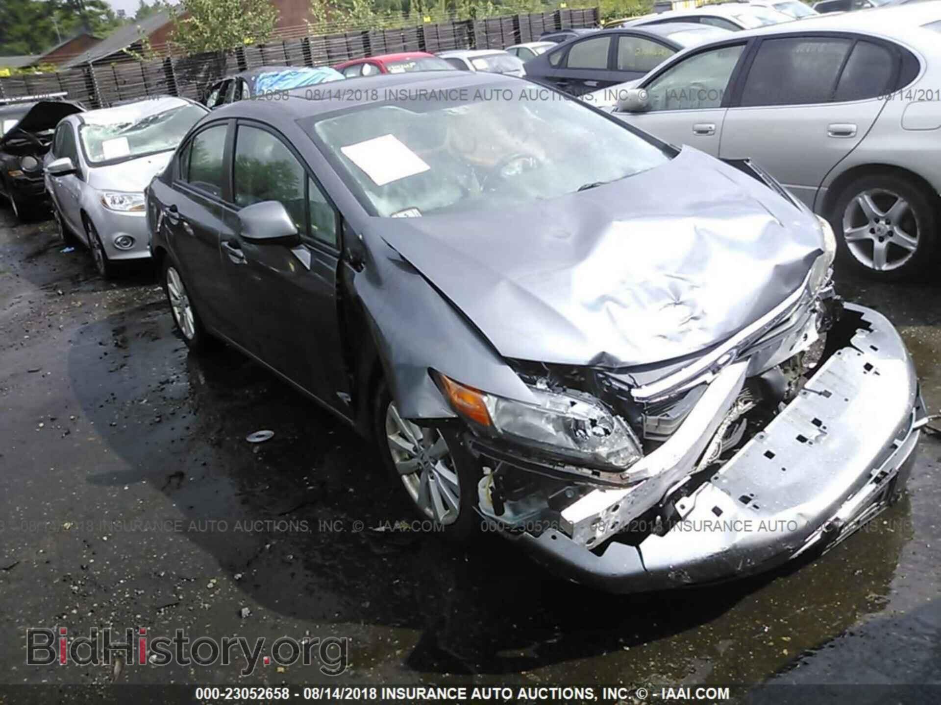 Photo 19XFB2F8XCE327627 - Honda Civic 2012