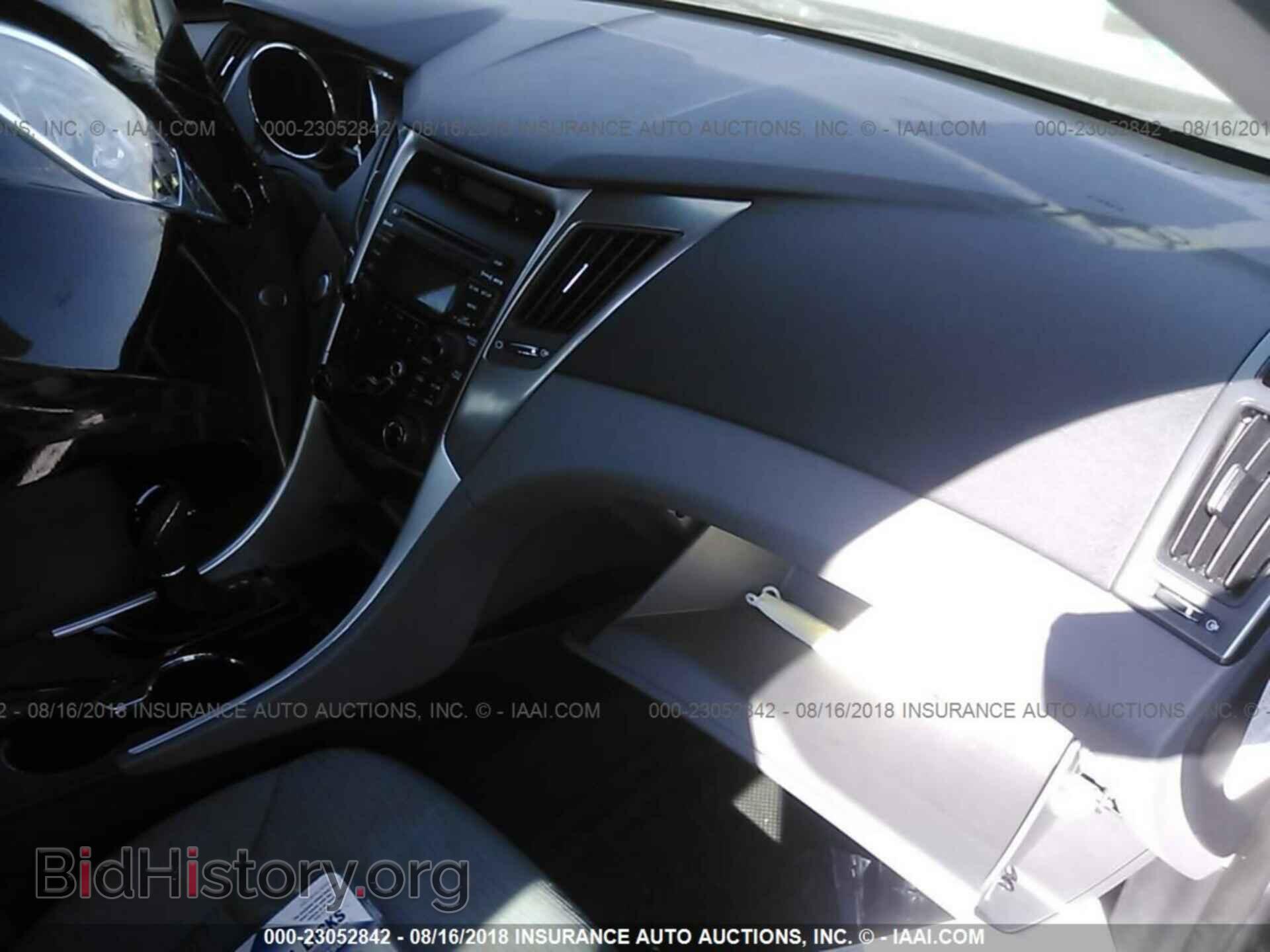 2012 Hyundai Sonata - VIN: KMHEC4A49CA043803 - Фото 5
