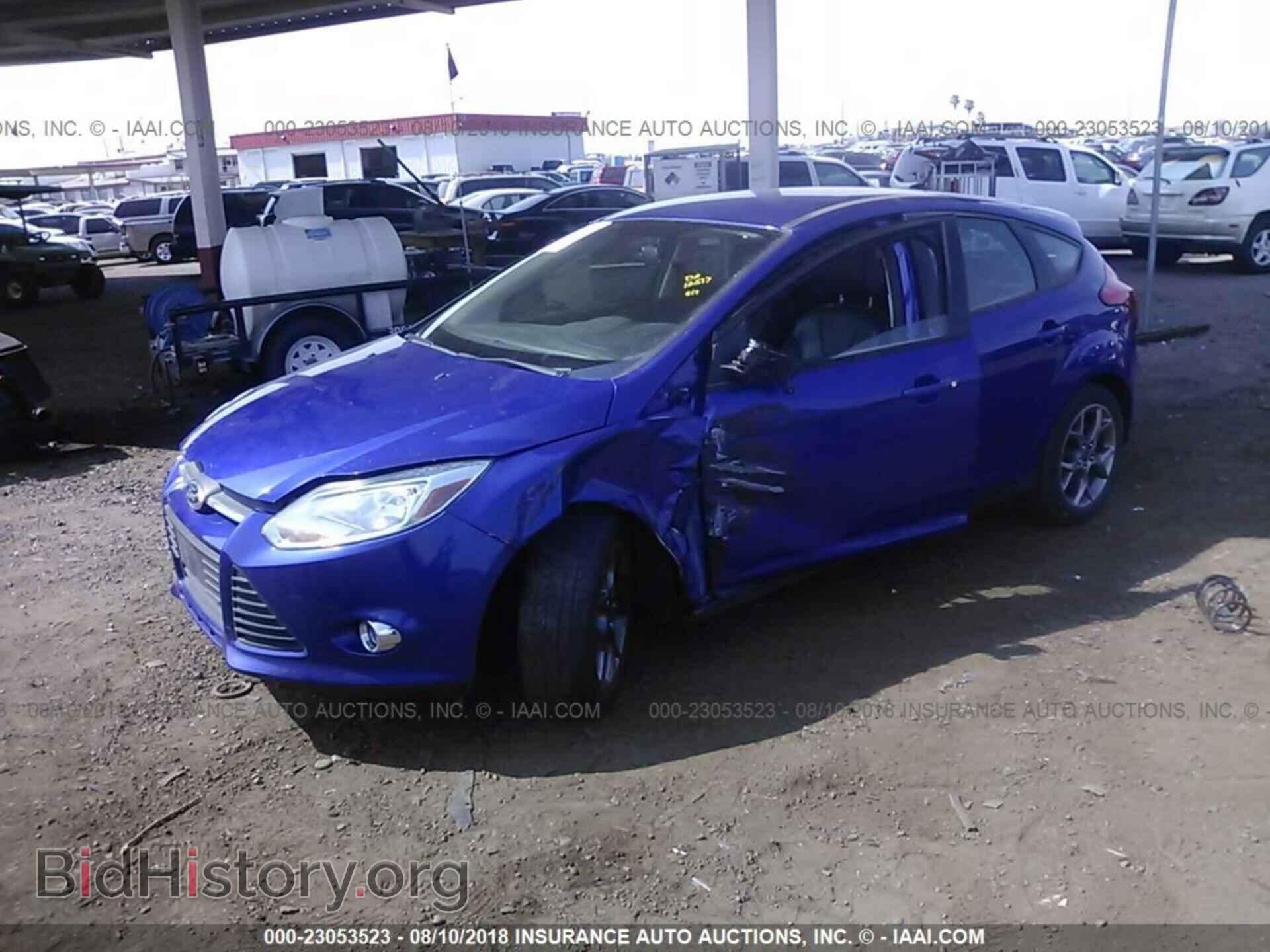 2014 Ford Focus - VIN: 1FADP3K22EL337598 - Photo 2