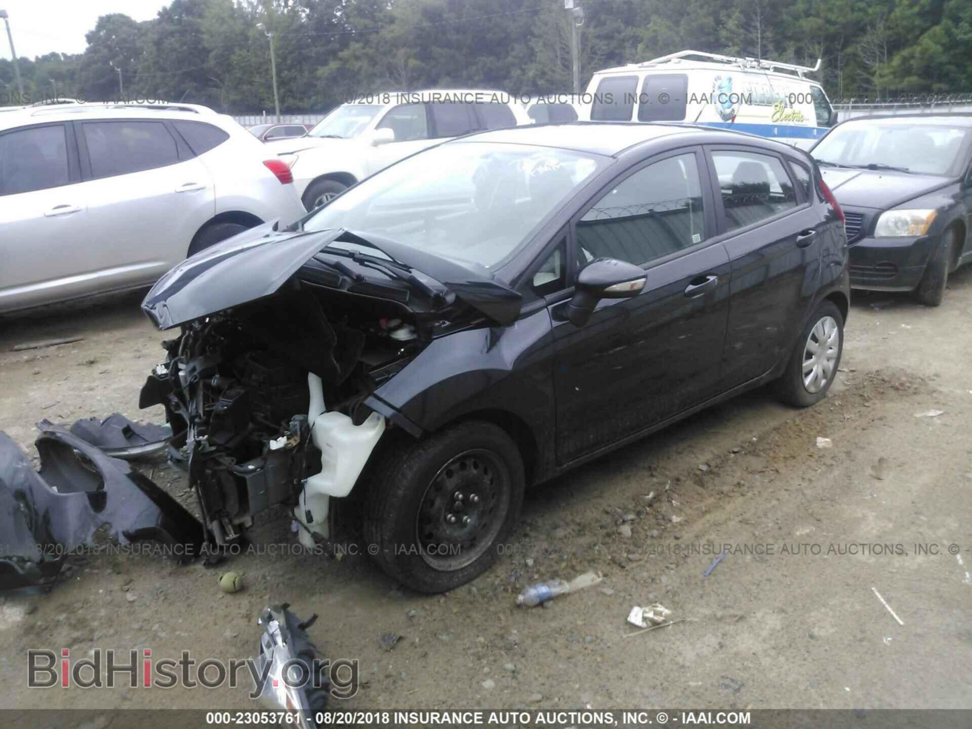 2013 Ford Fiesta - VIN: 3FADP4EJ2DM157852 - Фото 2