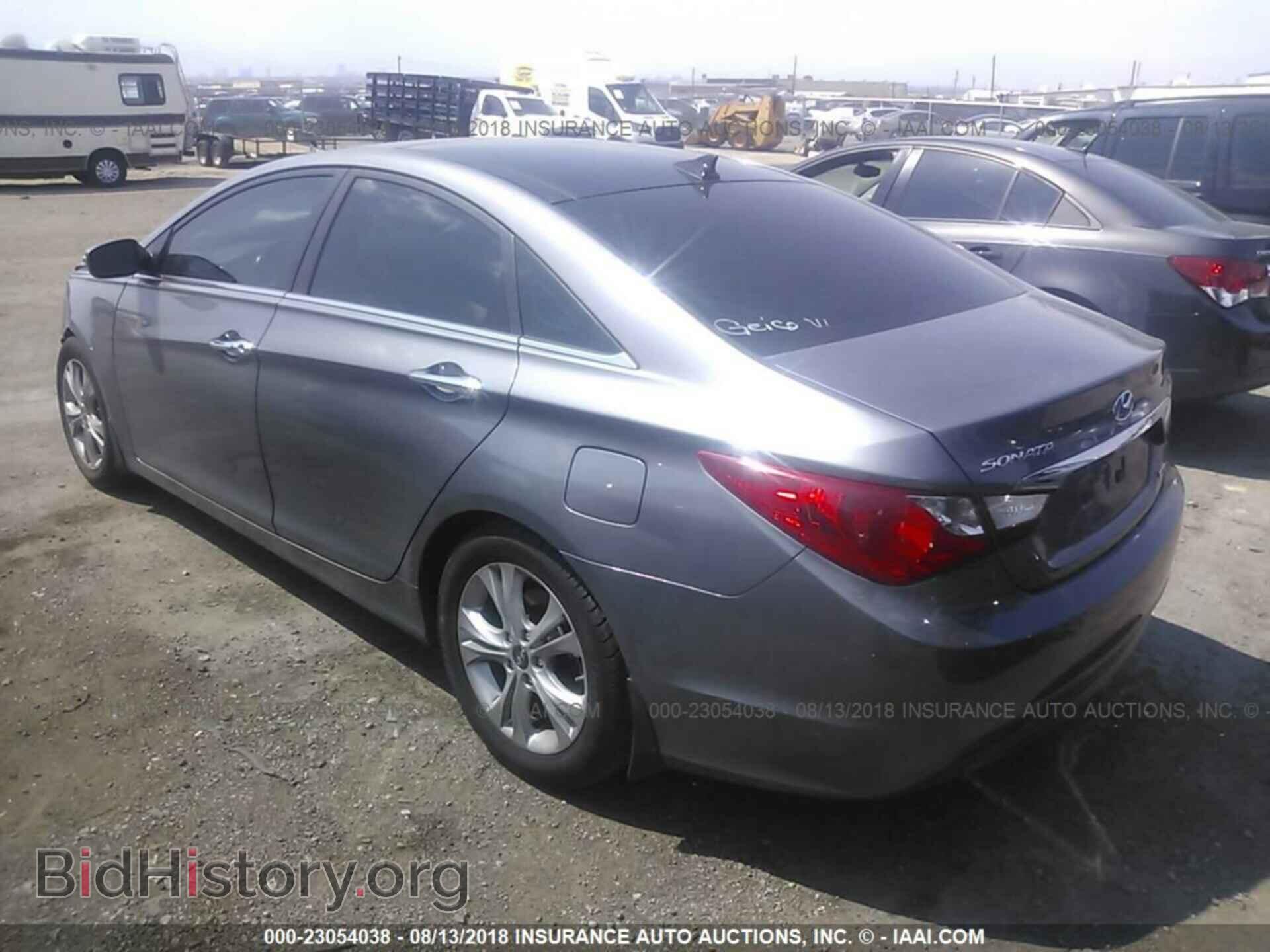 2012 Hyundai Sonata - VIN: 5NPEC4AC3CH333474 - Photo 3