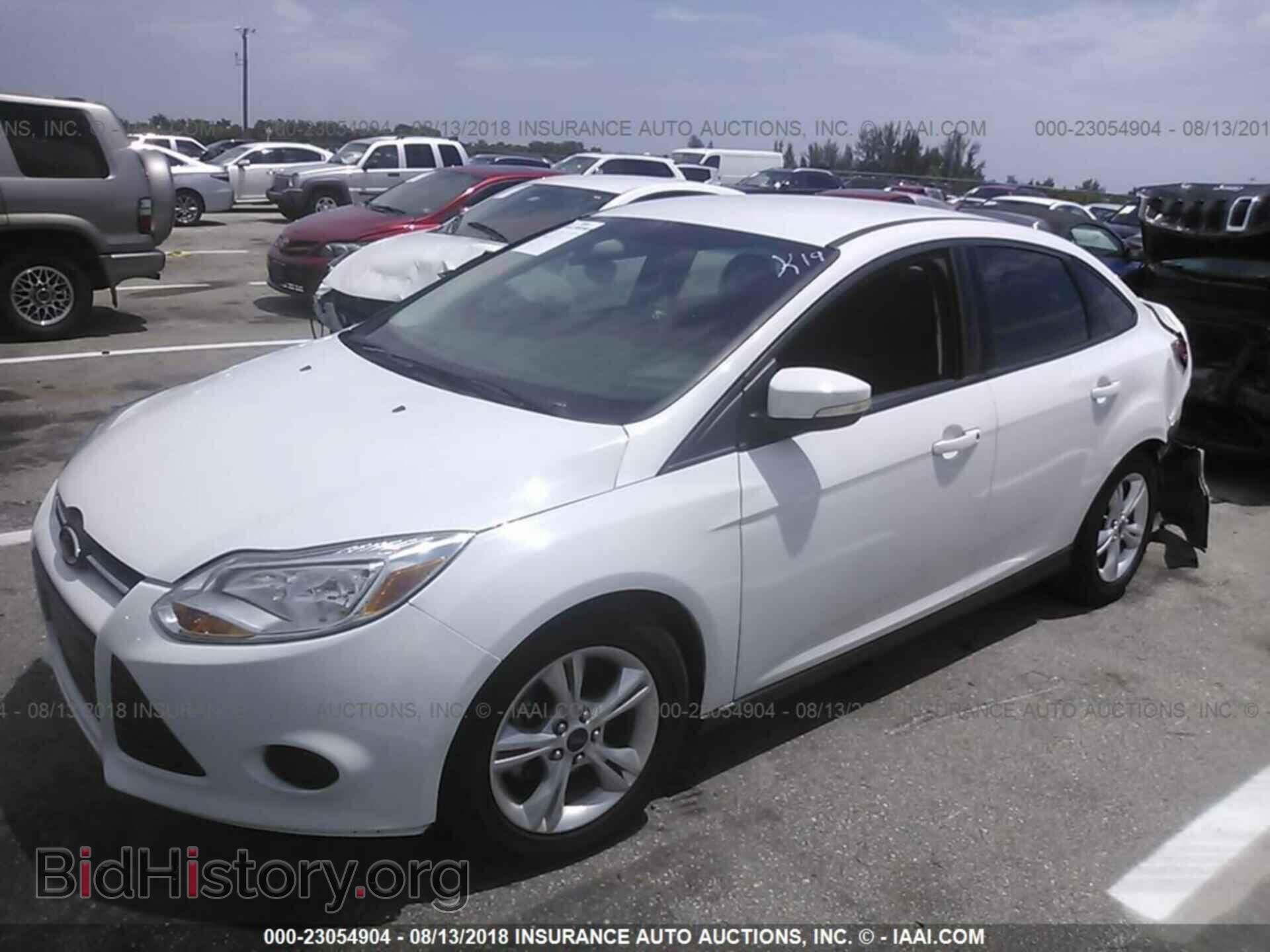 2014 Ford Focus - VIN: 1FADP3F28EL270340 - Фото 2
