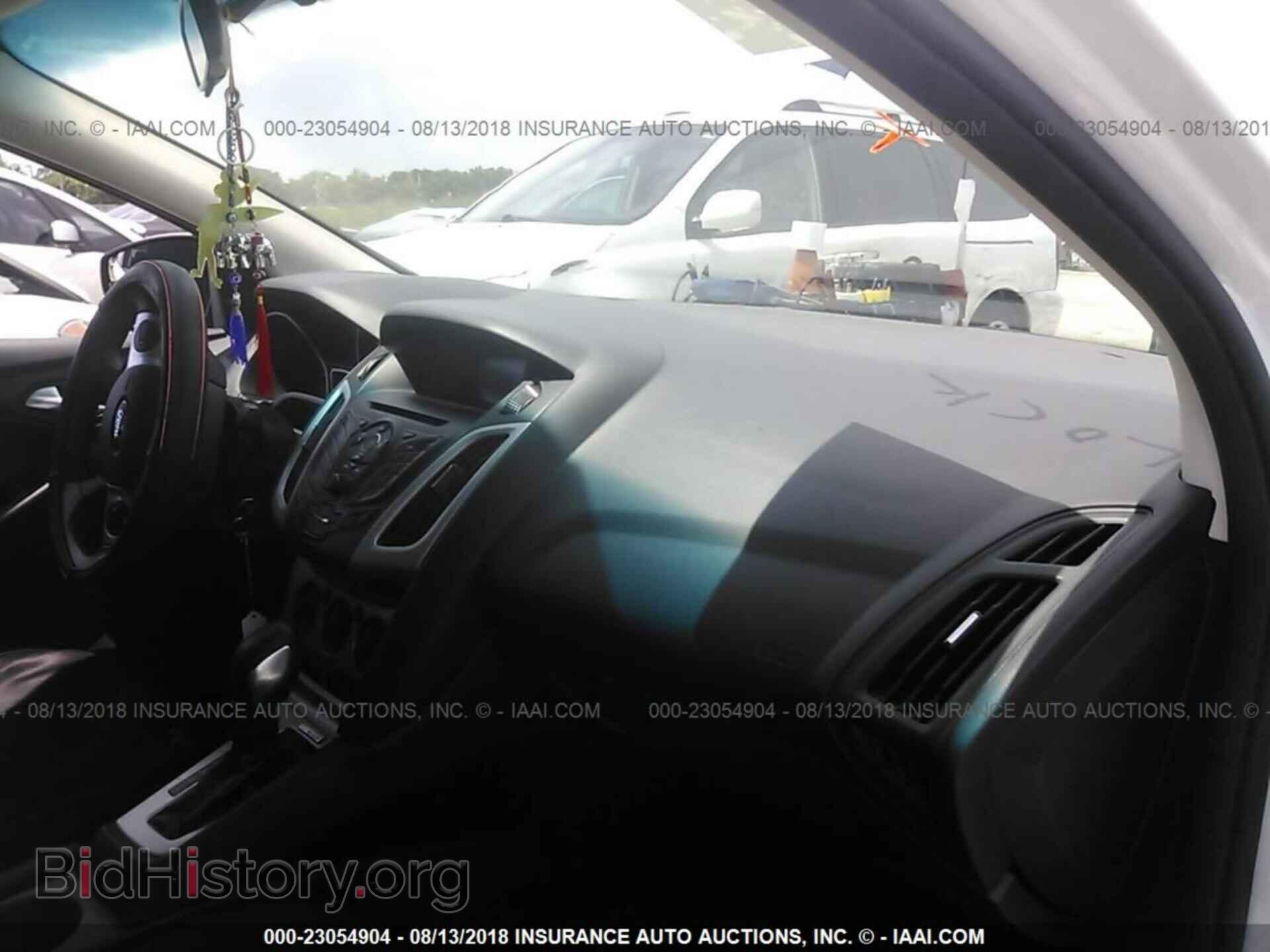 2014 Ford Focus - VIN: 1FADP3F28EL270340 - Фото 5