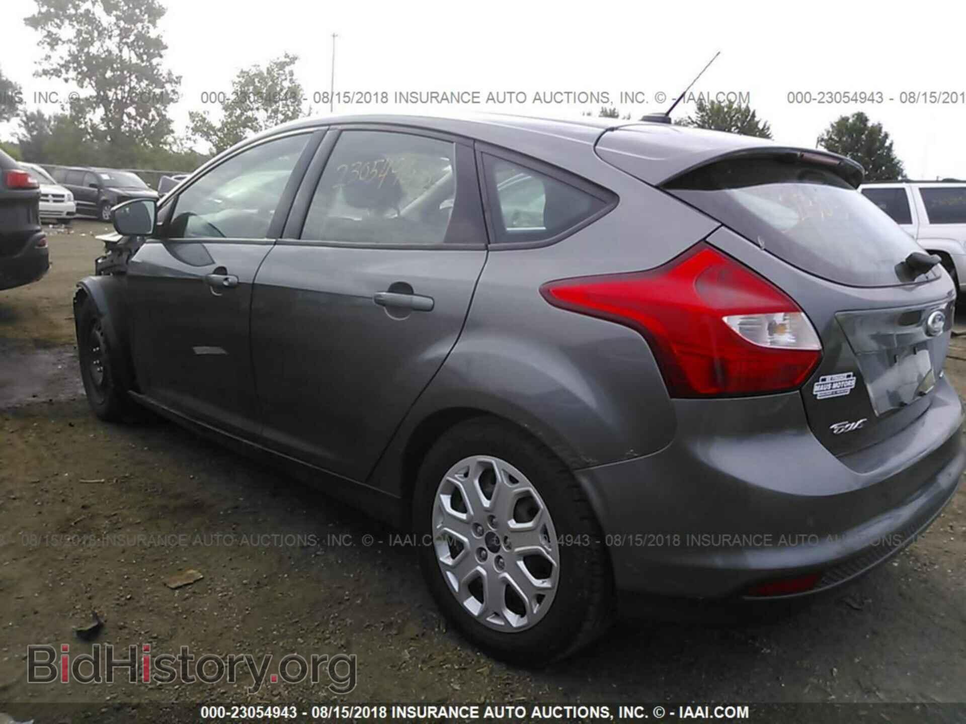 2012 Ford Focus - VIN: 1FAHP3K21CL300587 - Фото 3