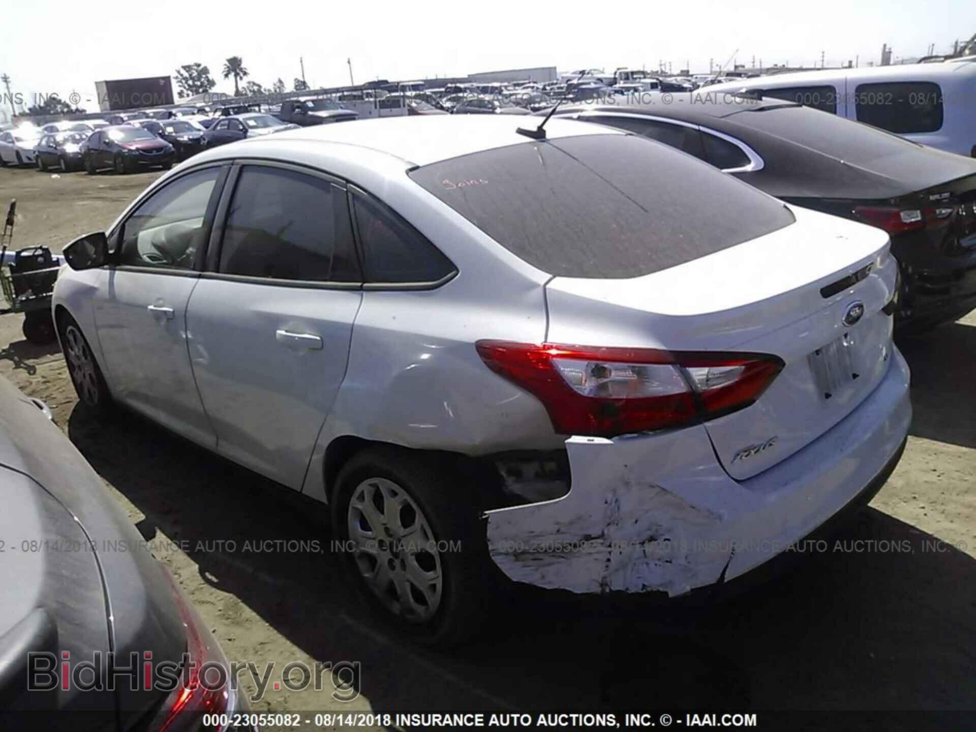 2012 Ford Focus - VIN: 1FAHP3F24CL291376 - Photo 3