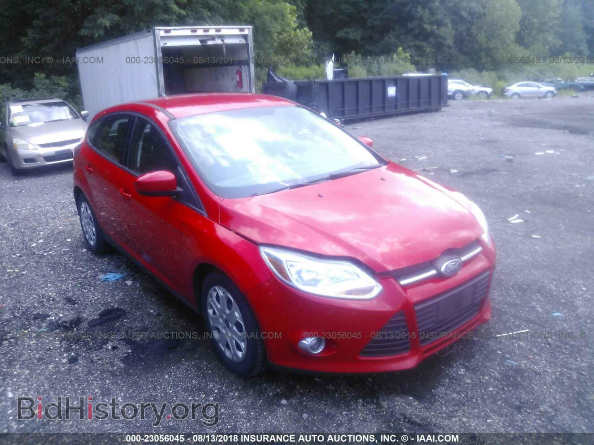 Photo 1FAHP3K29CL190940 - Ford Focus 2012