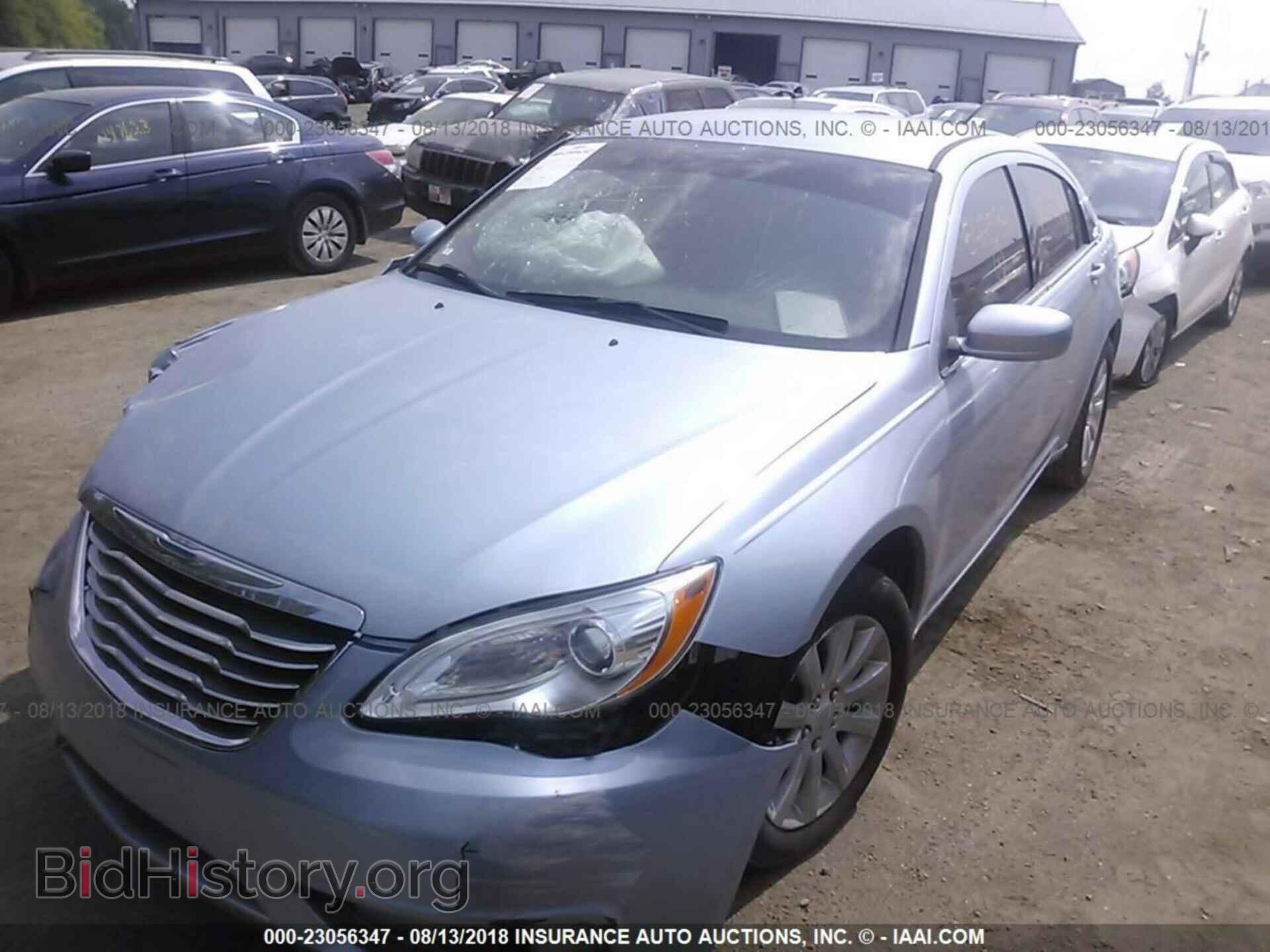 2013 Chrysler 200 - VIN: 1C3CCBBB9DN549594 - Photo 2