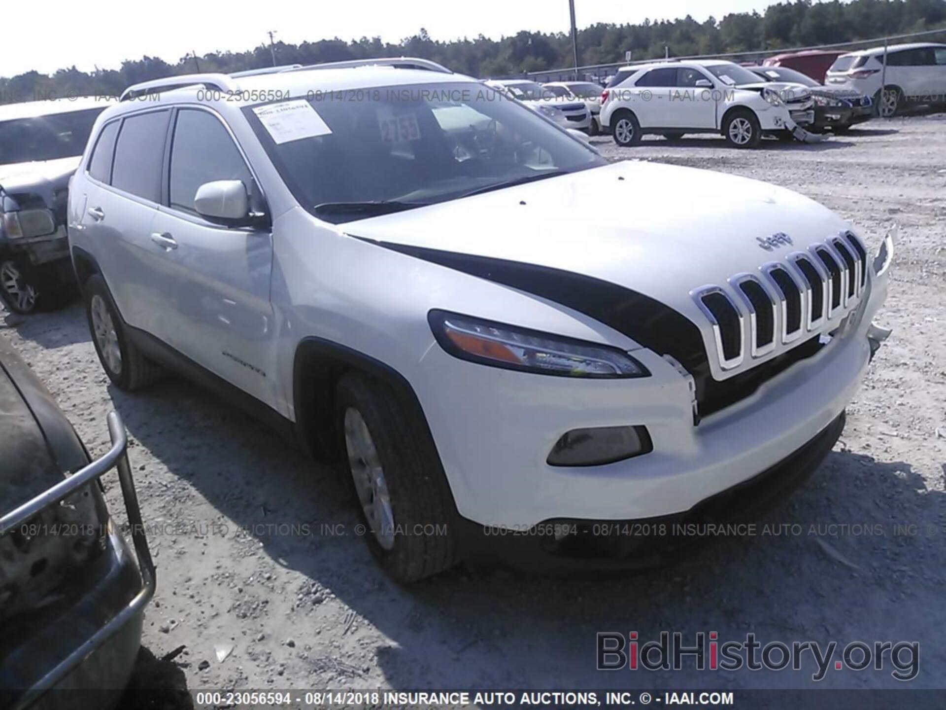 Photo 1C4PJLCB3JD595883 - Jeep Cherokee 2018