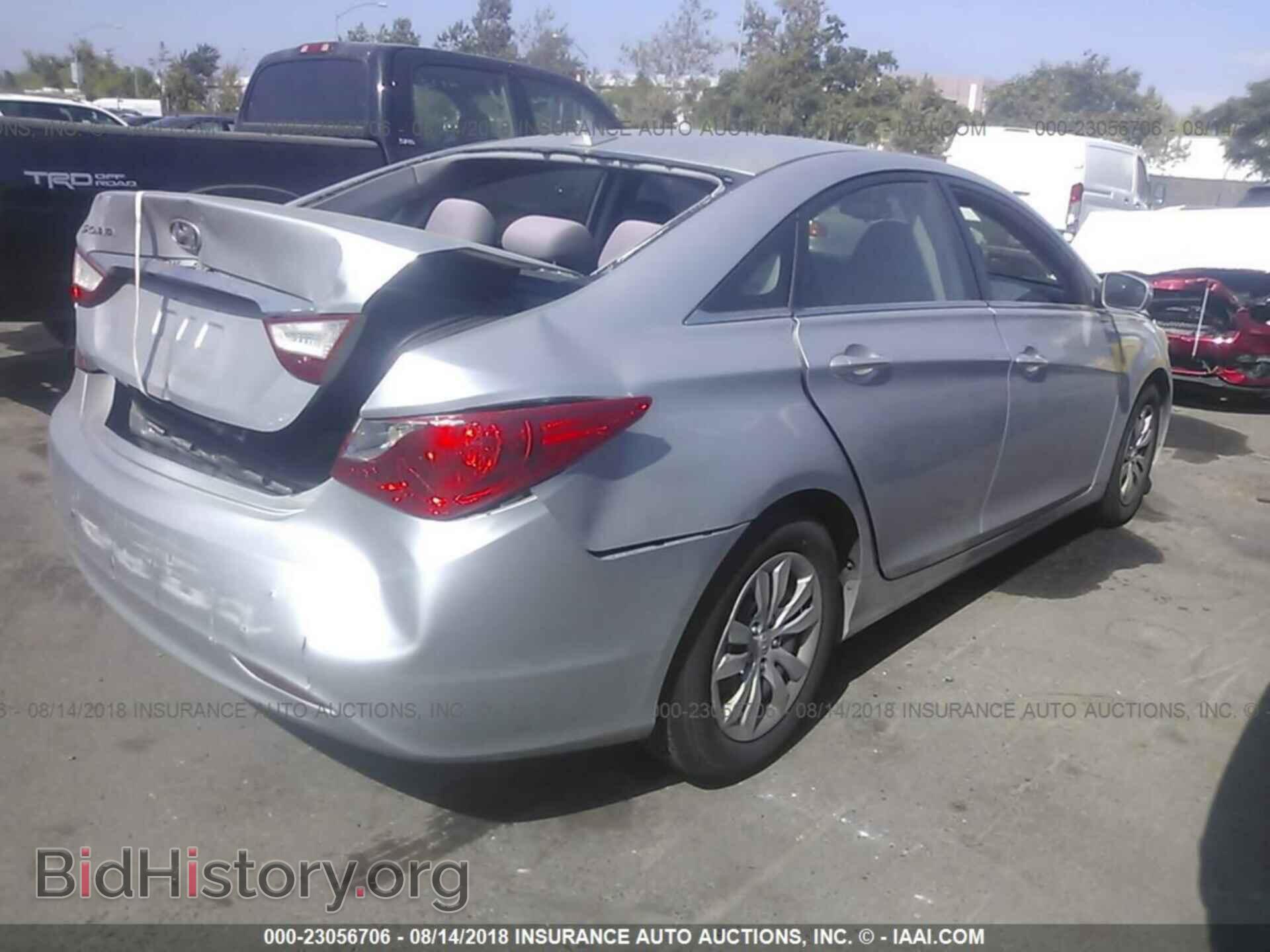 2012 Hyundai Sonata - VIN: 5NPEB4AC0CH382859 - Фото 4