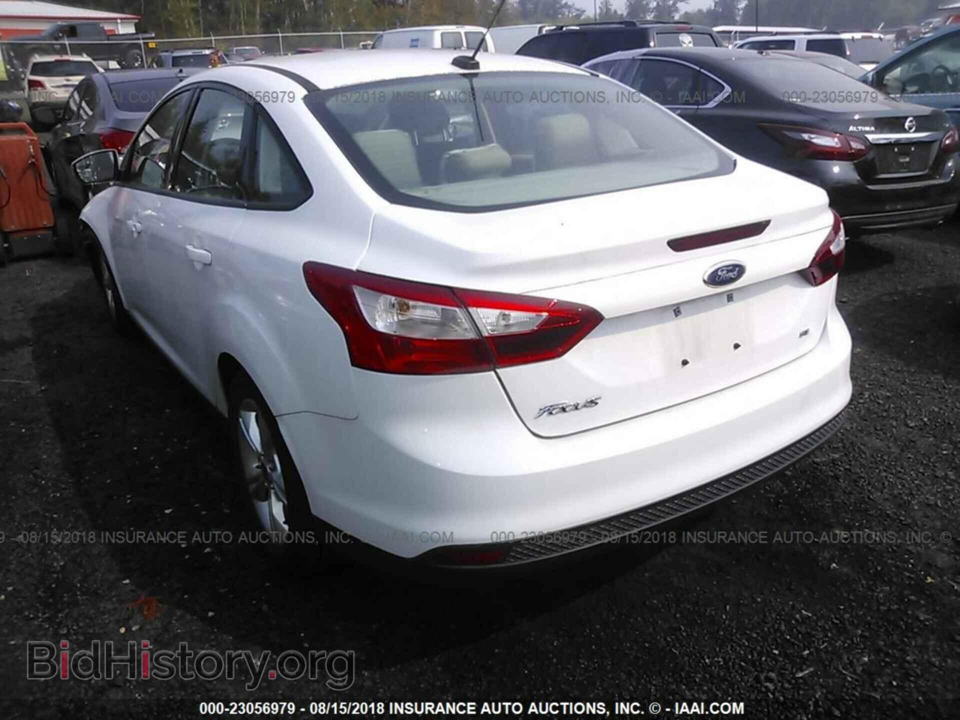 2014 Ford Focus - VIN: 1FADP3F23EL200082 - Фото 3