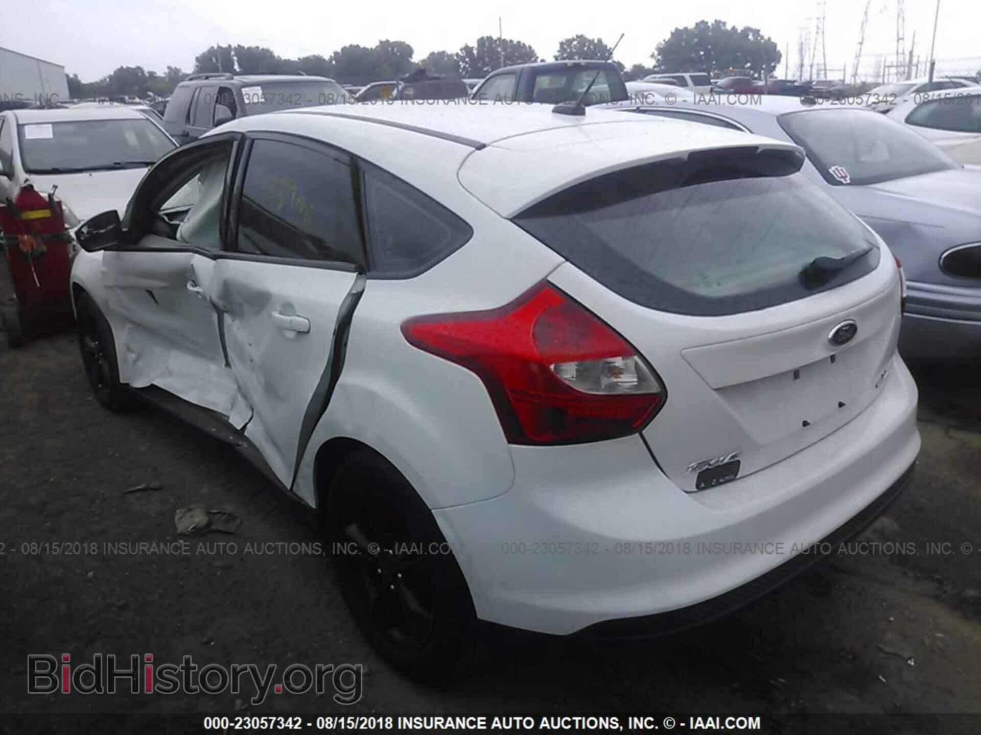 2014 Ford Focus - VIN: 1FADP3K29EL136362 - Фото 3
