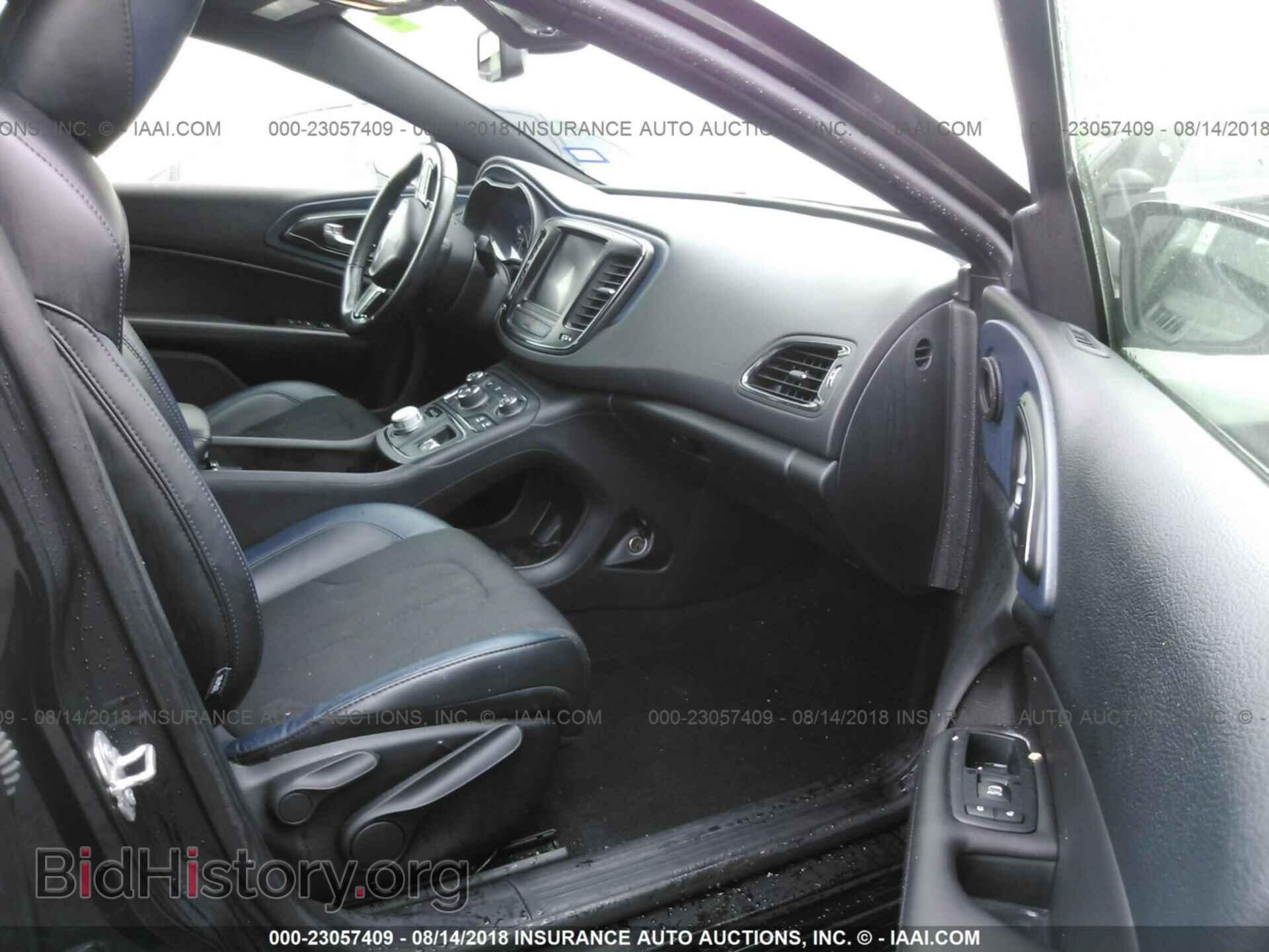 2016 Chrysler 200 - VIN: 1C3CCCBB0GN189206 - Photo 5